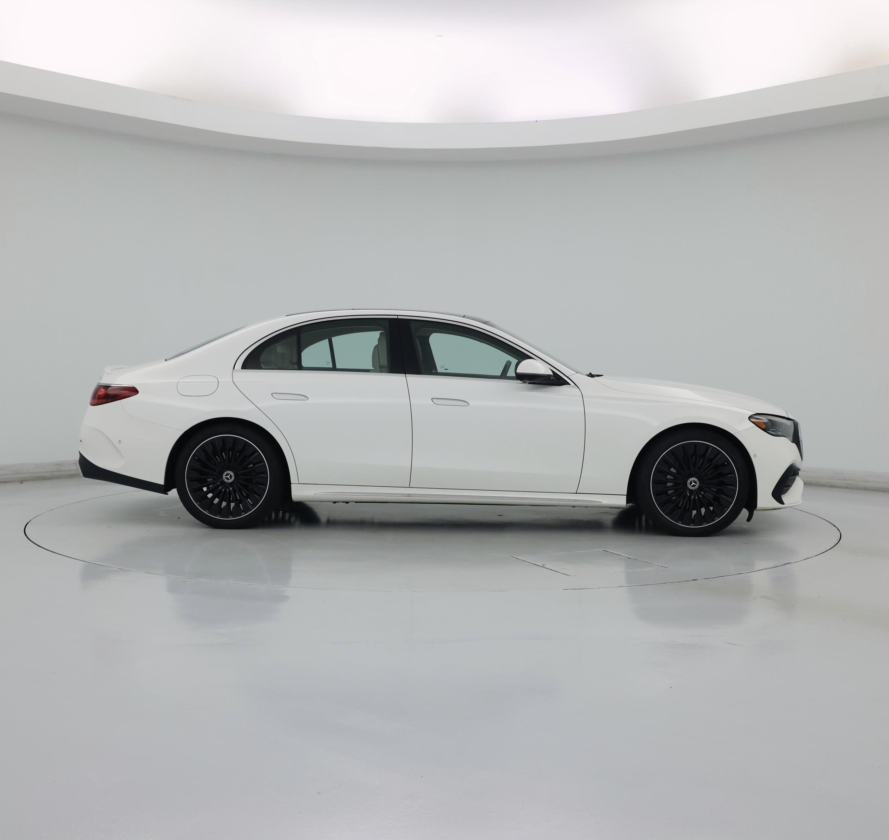Thumbnail: 2024 Mercedes-Benz E-Class - 7