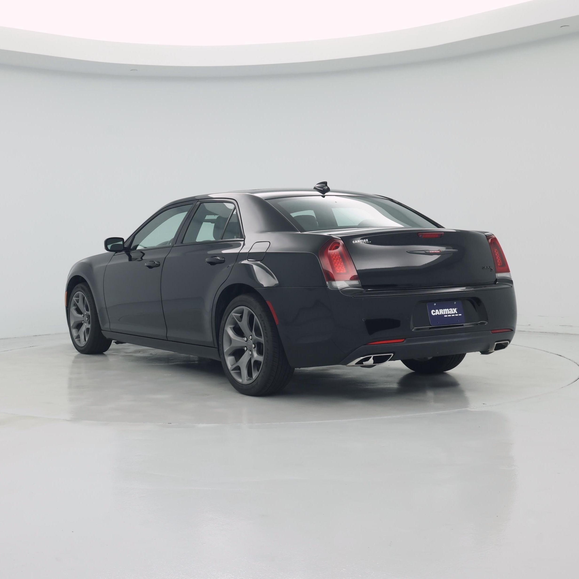 Thumbnail: 2022 Chrysler 300 - 2