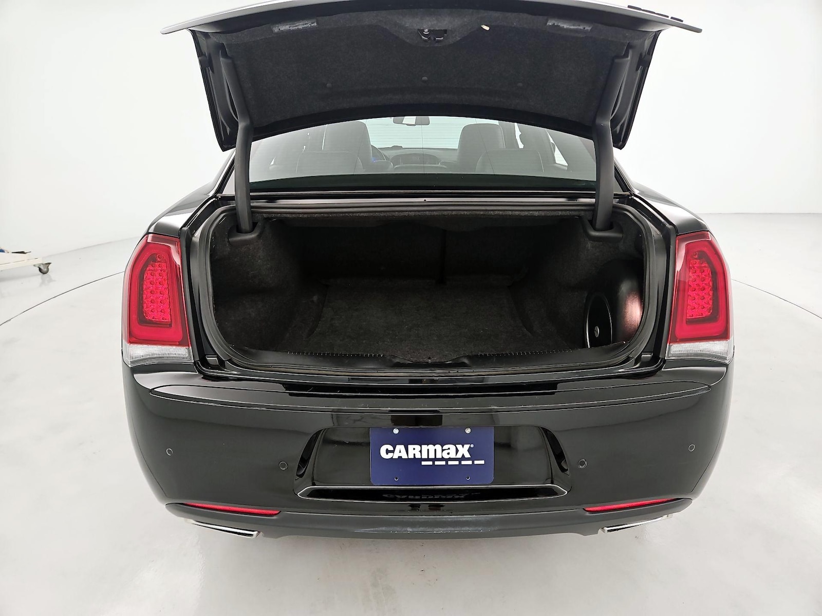 2022 Chrysler 300 S - Photo 22
