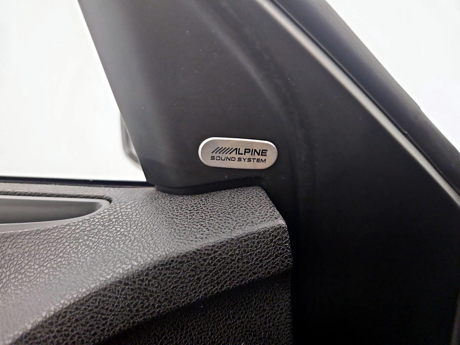 2022 Chrysler 300 S - Photo 25