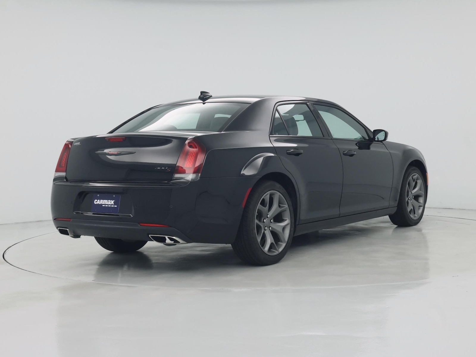 2022 Chrysler 300 S - Photo 9