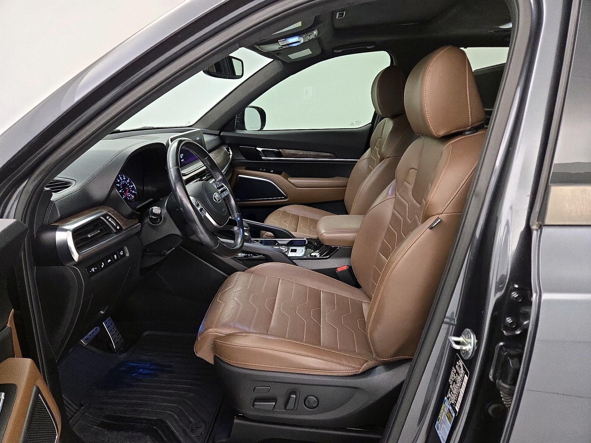 Thumbnail: 2021 Kia Telluride - 11