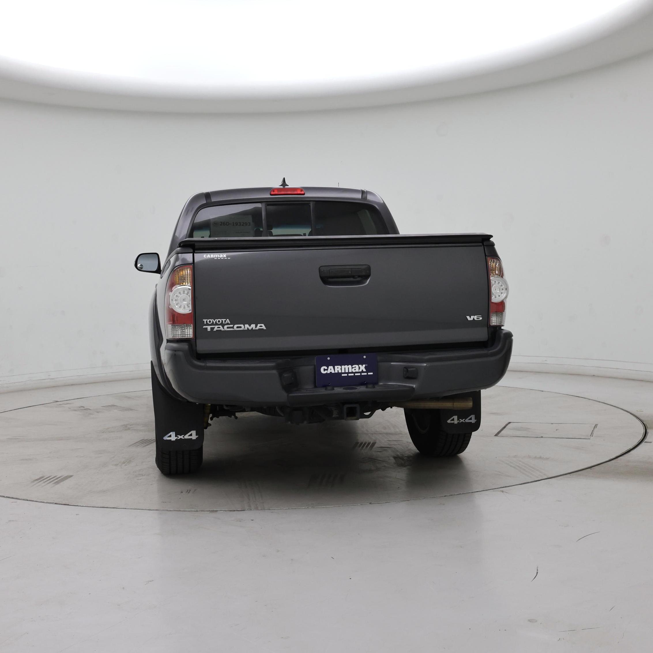 Thumbnail: 2015 Toyota Tacoma - 6