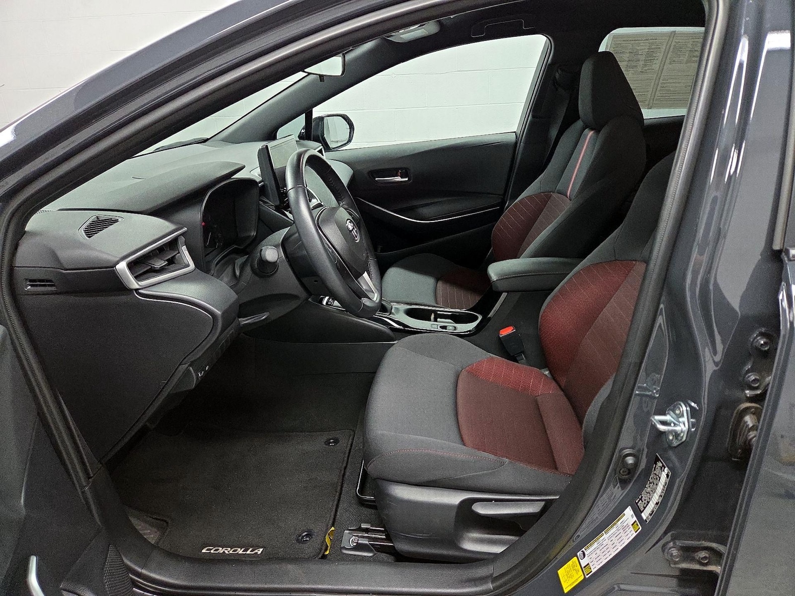 2023 Toyota Corolla SE - Photo 10
