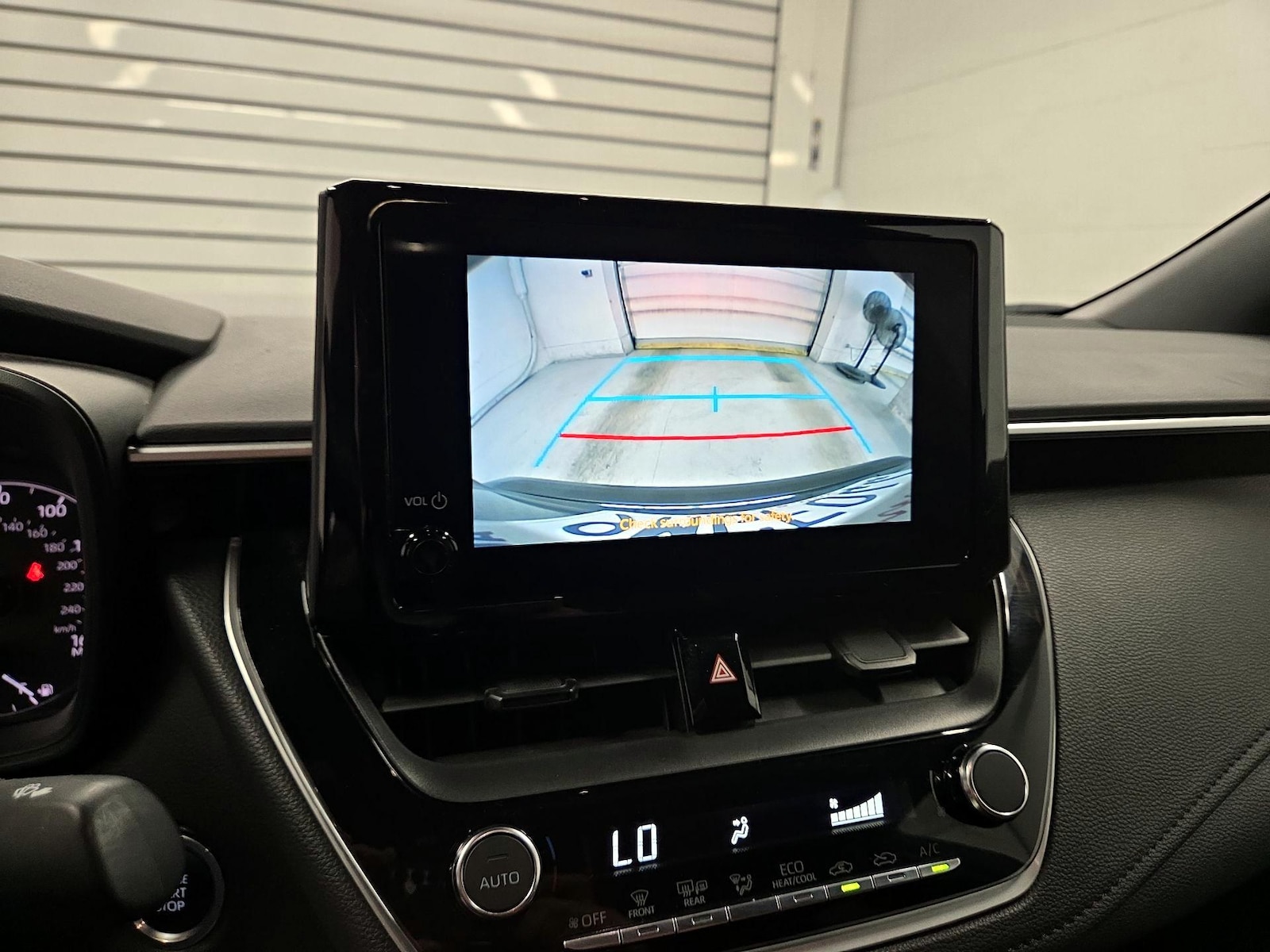 2023 Toyota Corolla SE - Photo 12