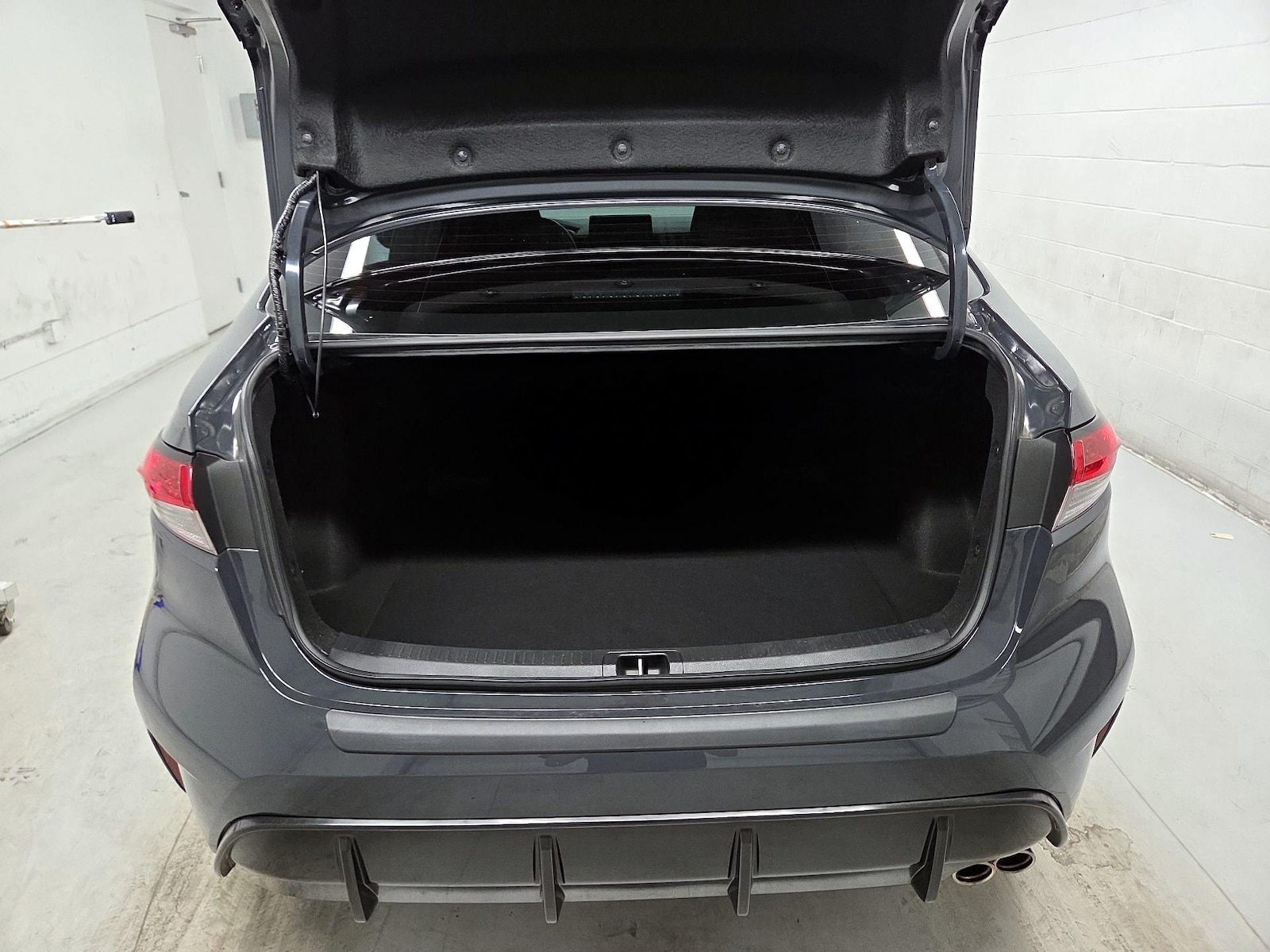 2023 Toyota Corolla SE - Photo 16
