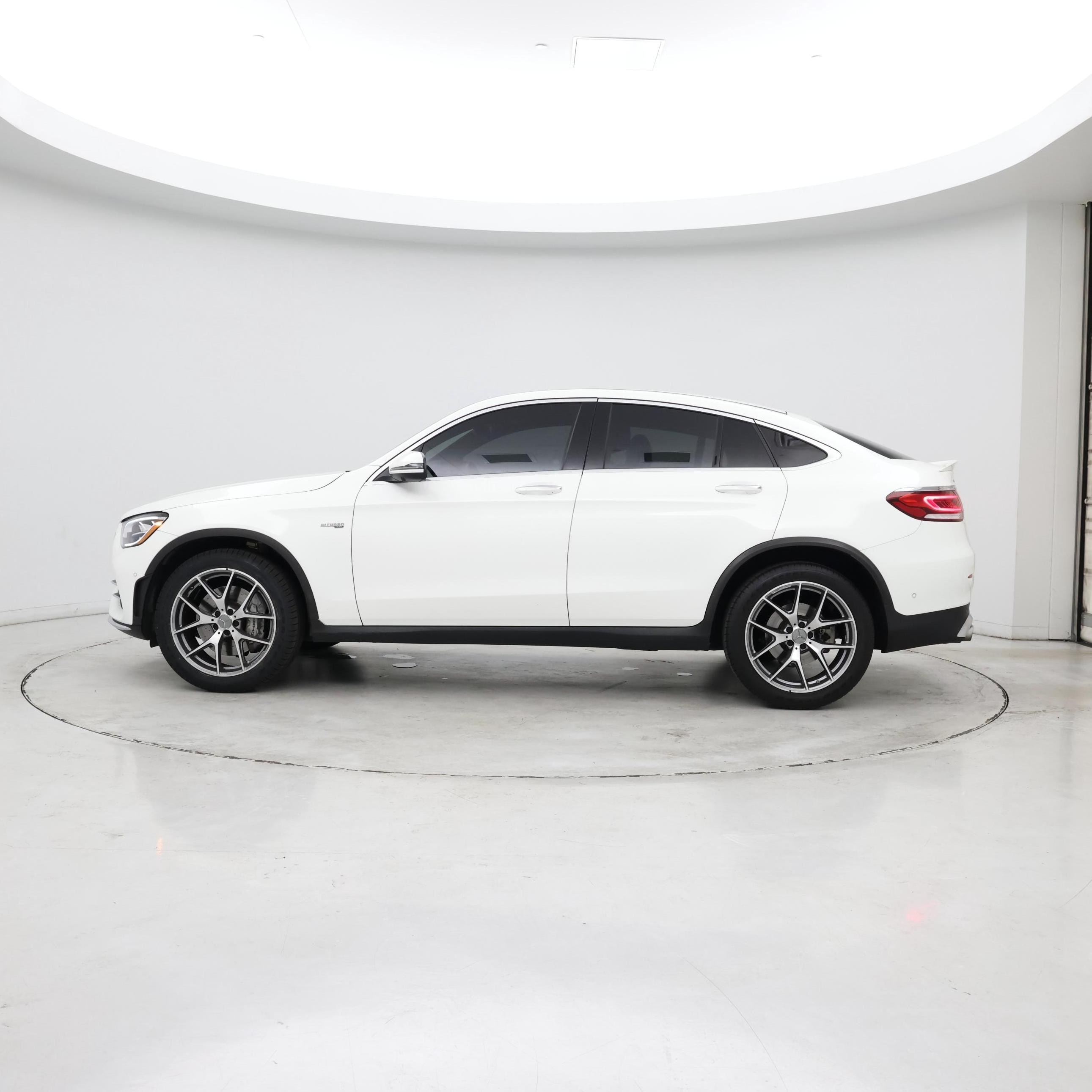 Thumbnail: 2023 Mercedes-Benz GLC - 2