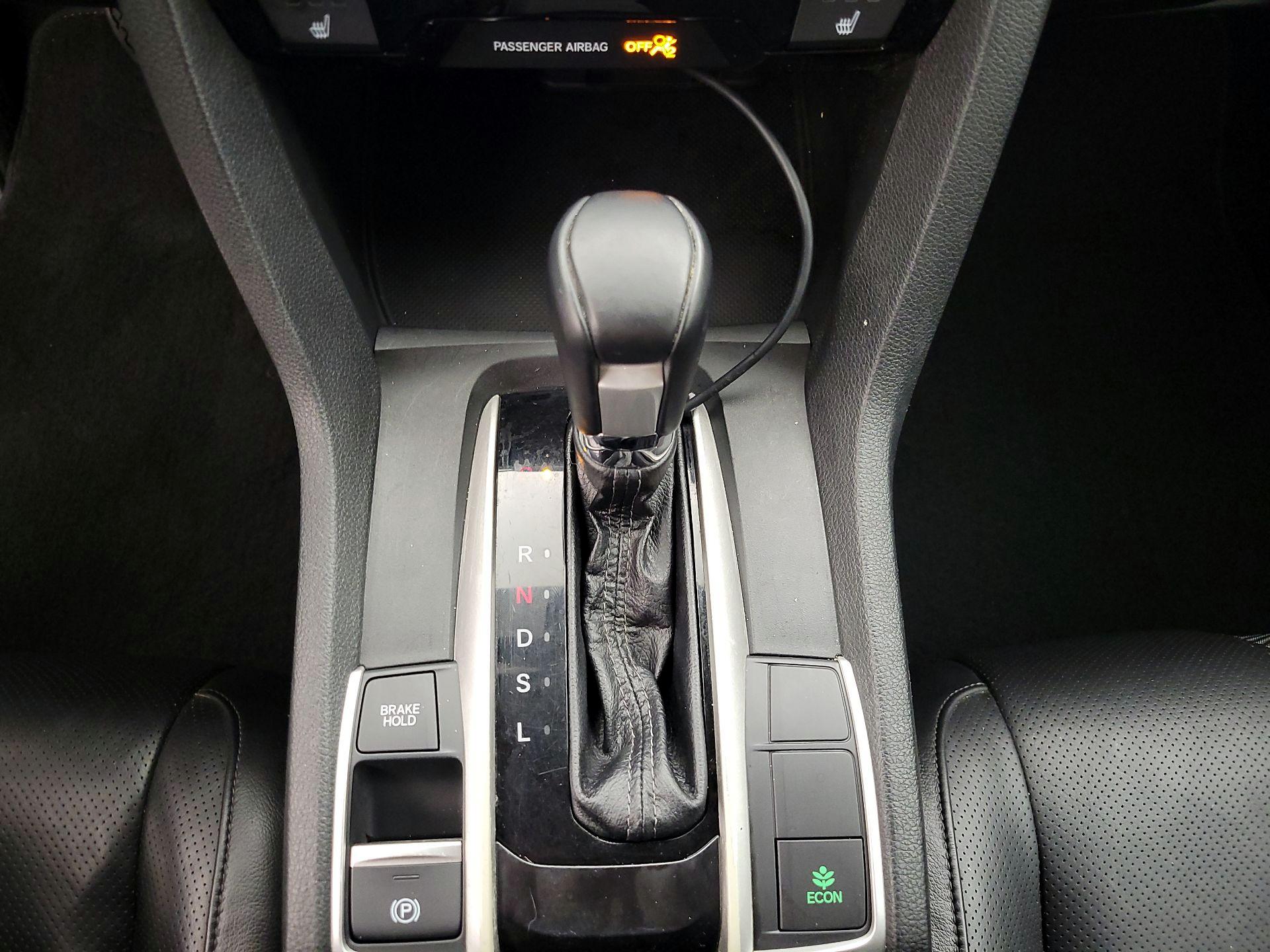 Thumbnail: 2019 Honda Civic - 17