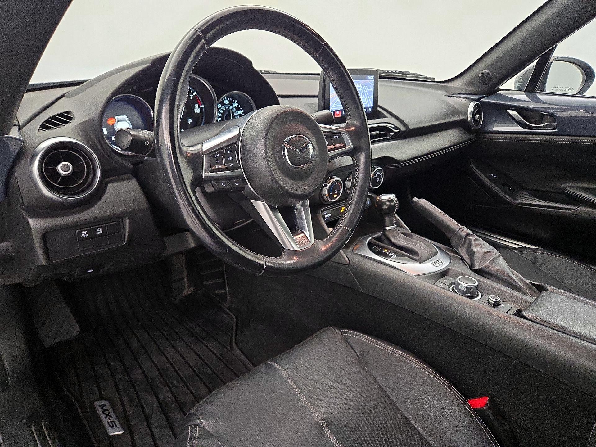 Thumbnail: 2021 Mazda MX-5 Miata - 9