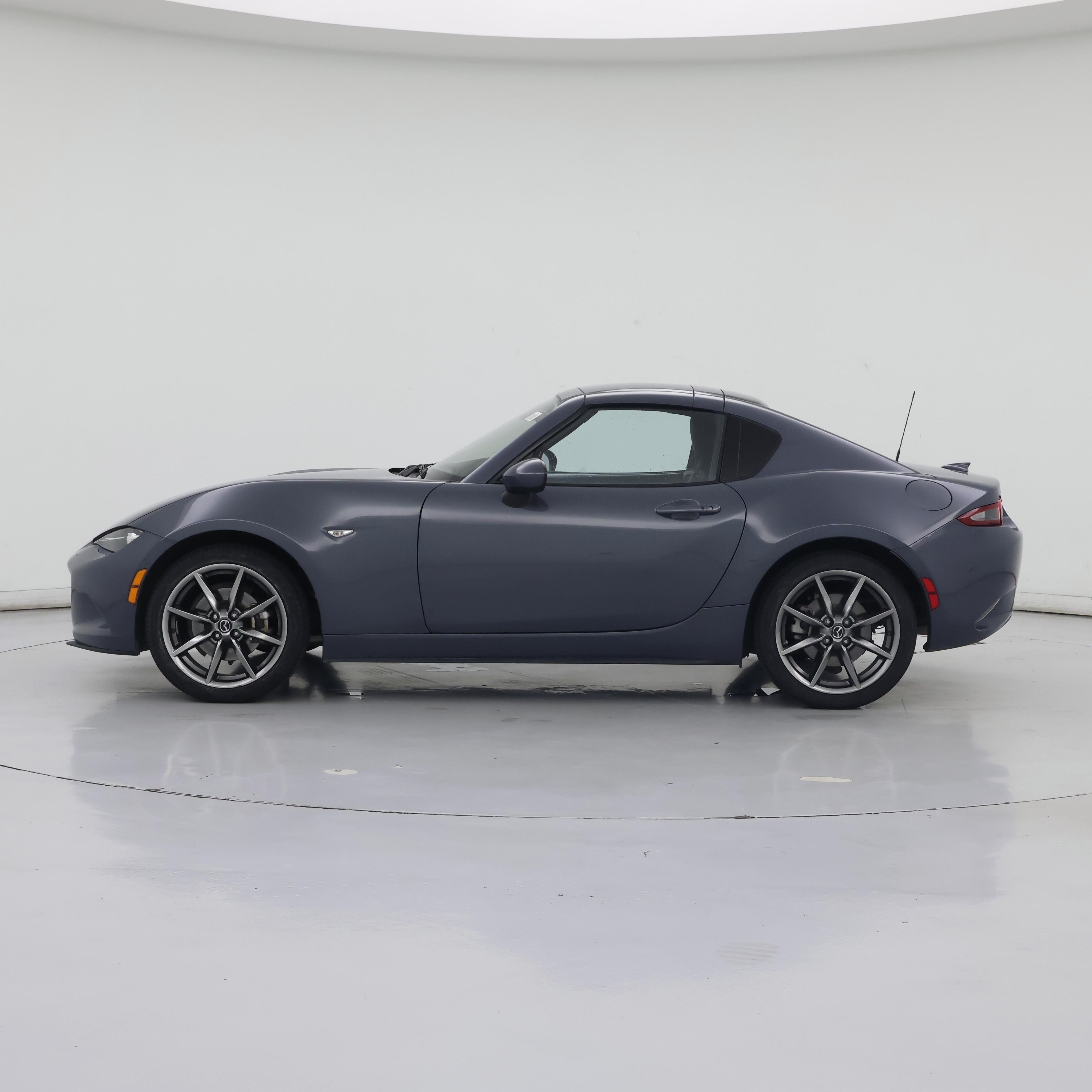 Thumbnail: 2021 Mazda MX-5 Miata - 3