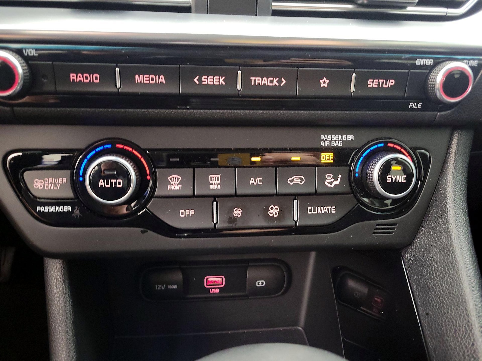 2022 Kia Niro LXS SE - Photo 17