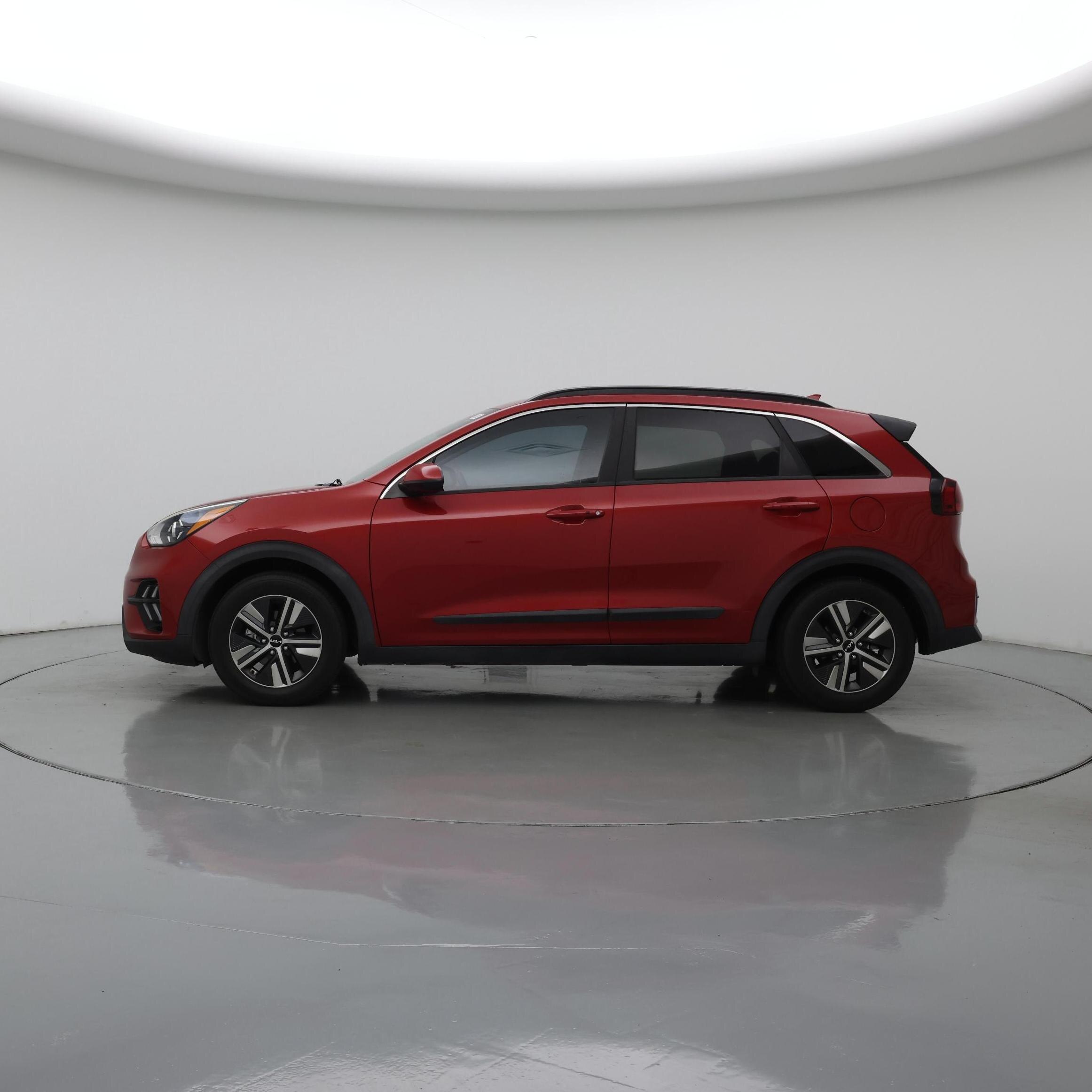 Thumbnail: 2022 Kia Niro - 3