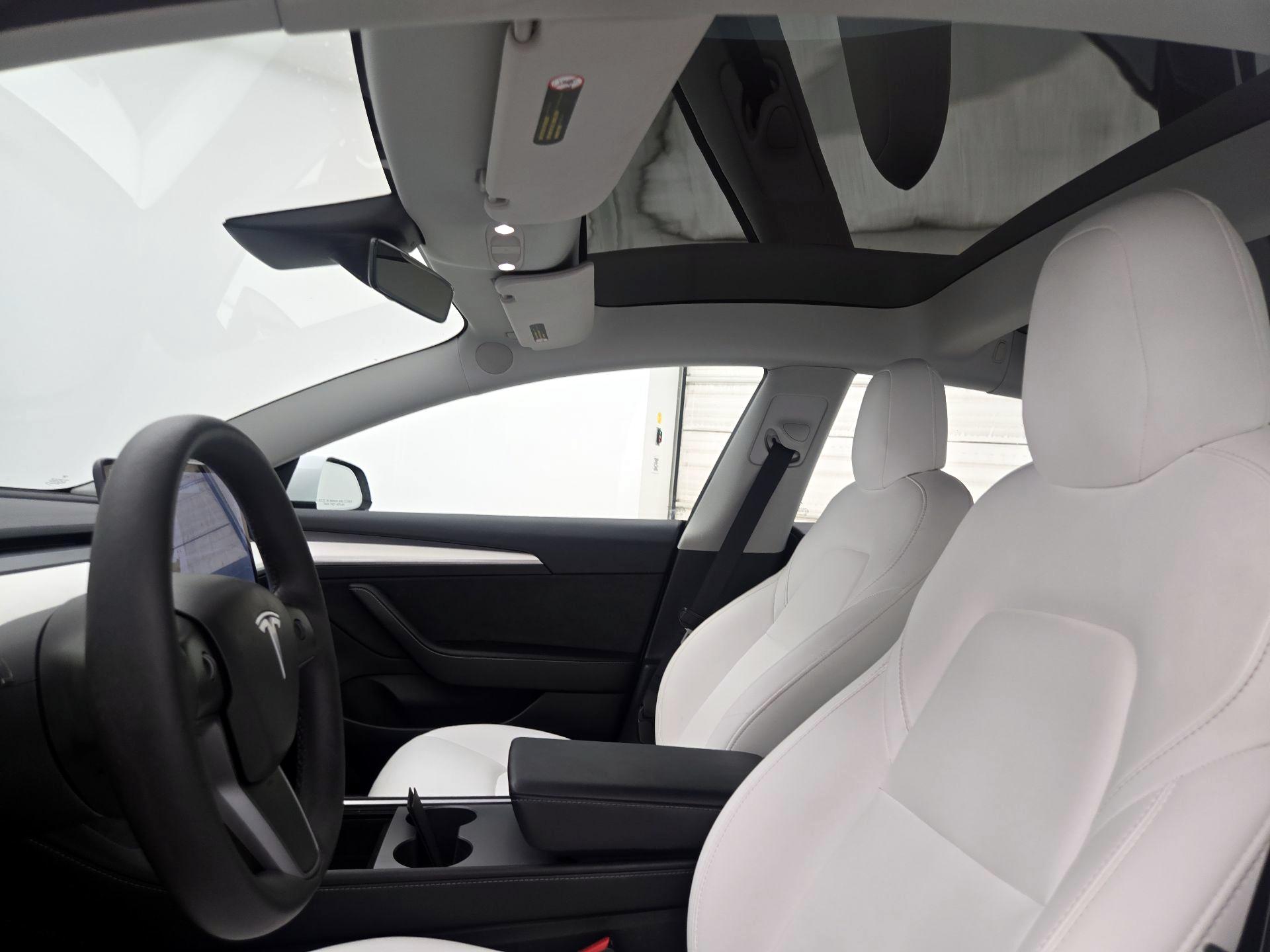 Thumbnail: 2021 Tesla Model 3 - 19