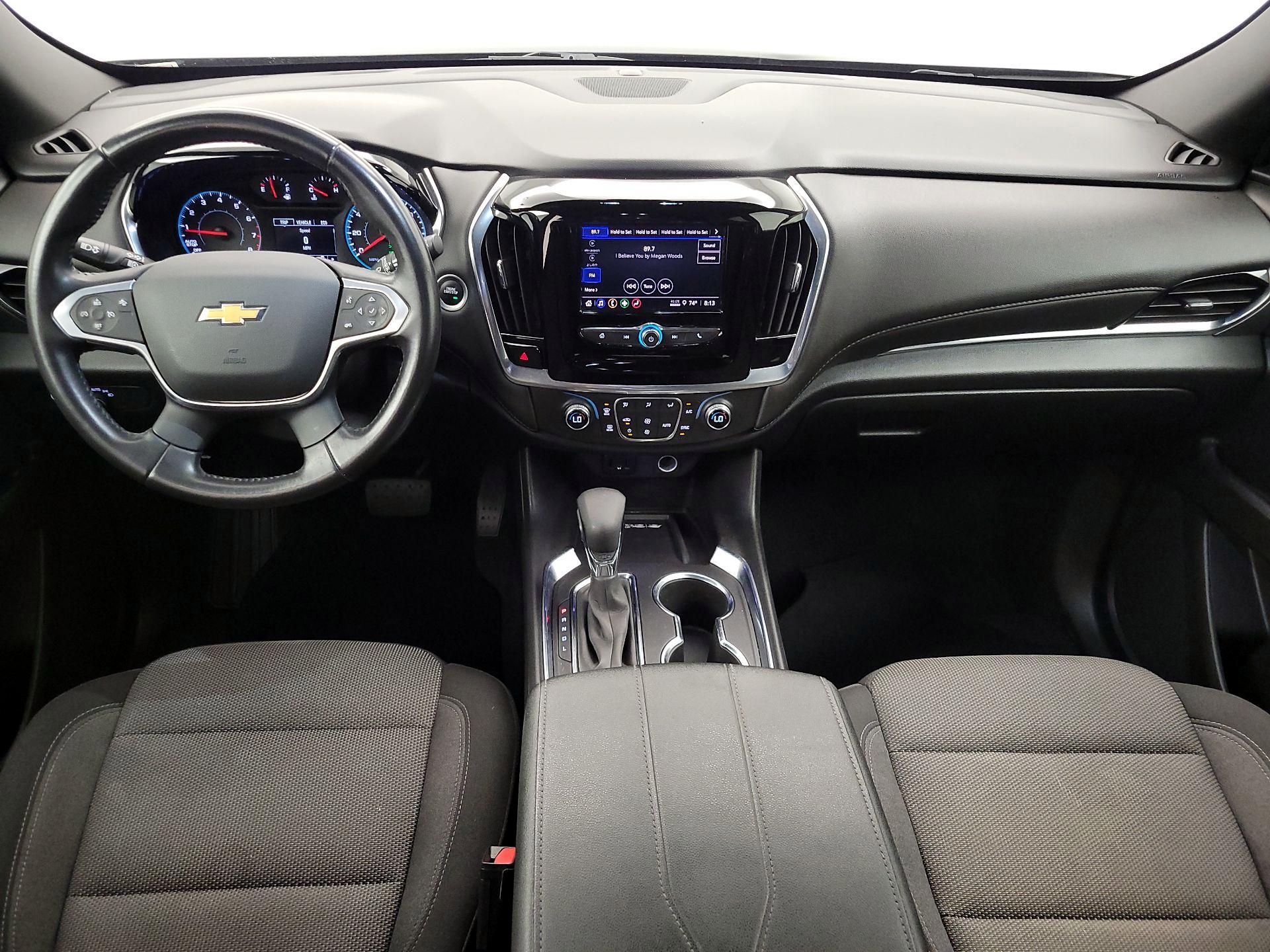 Thumbnail: 2022 Chevrolet Traverse - 8