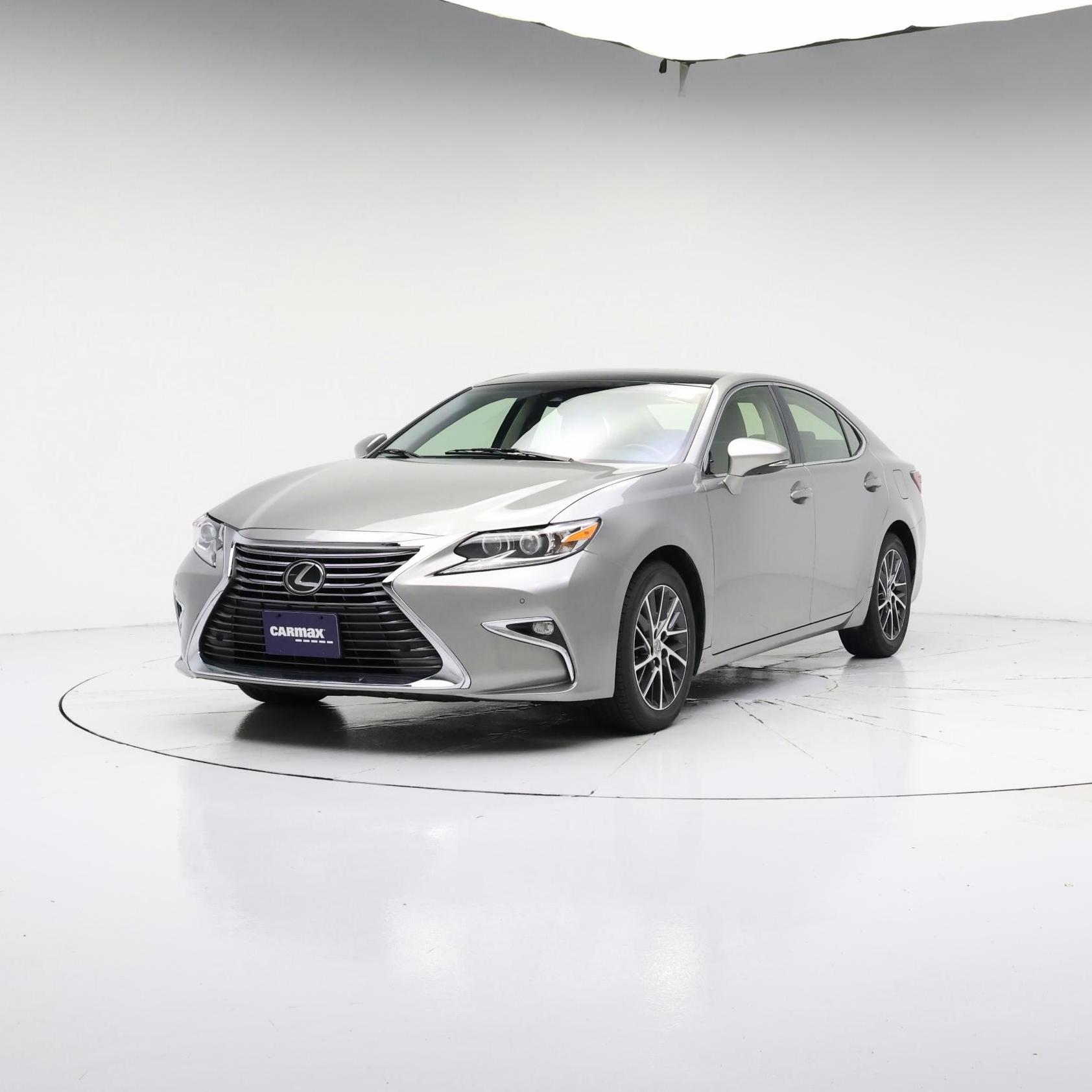 Thumbnail: 2016 Lexus ES - 4
