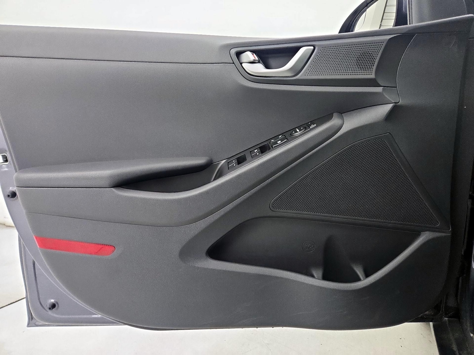 2018 Hyundai IONIQ Base - Photo 13