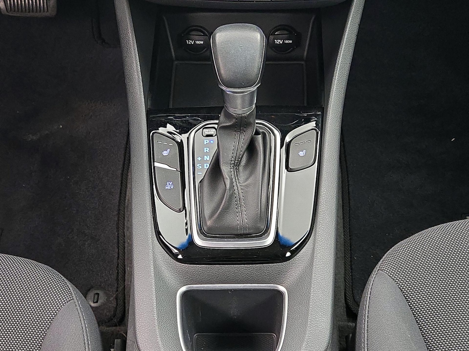 2018 Hyundai IONIQ Base - Photo 17