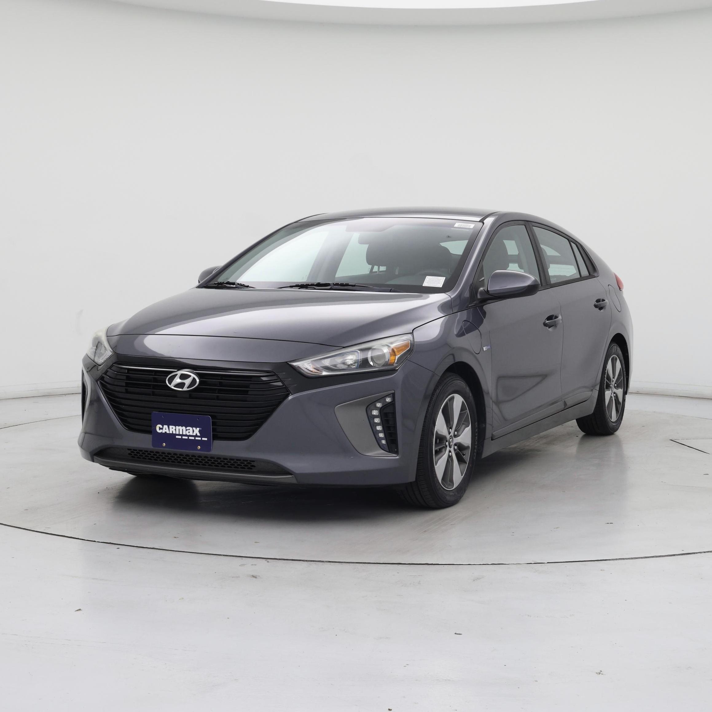 Thumbnail: 2018 Hyundai Ioniq - 4