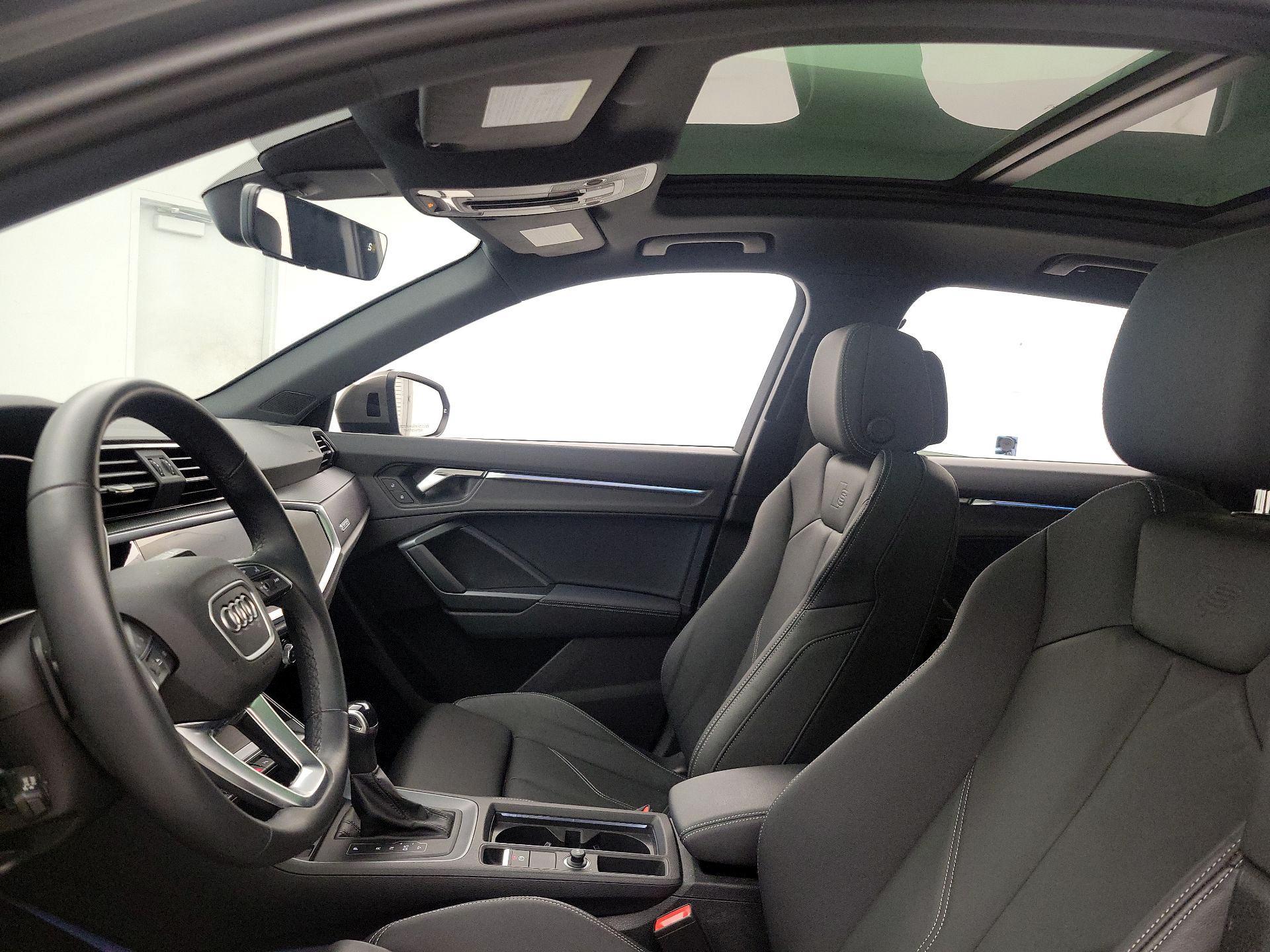 Thumbnail: 2024 Audi Q3 - 19