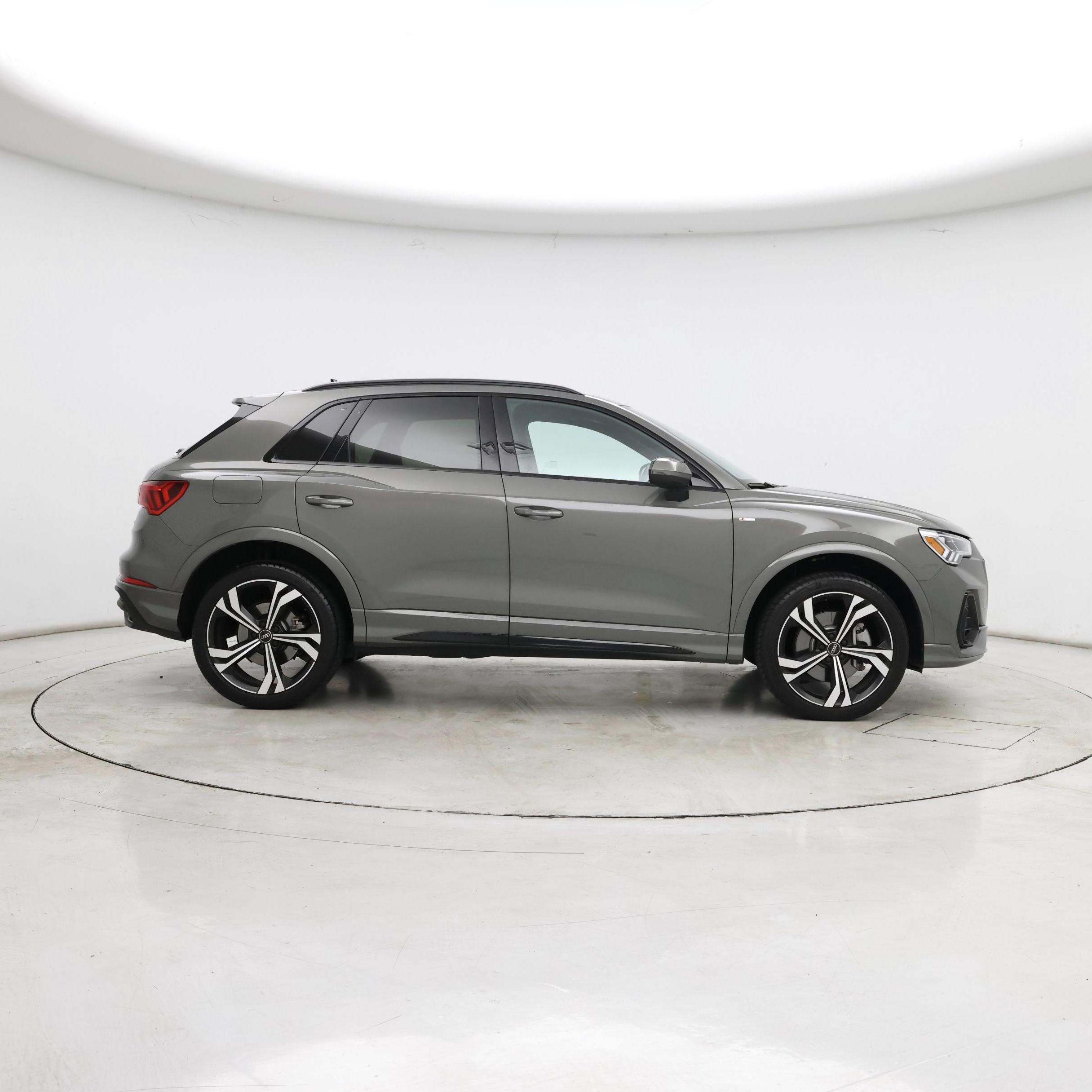Thumbnail: 2024 Audi Q3 - 7