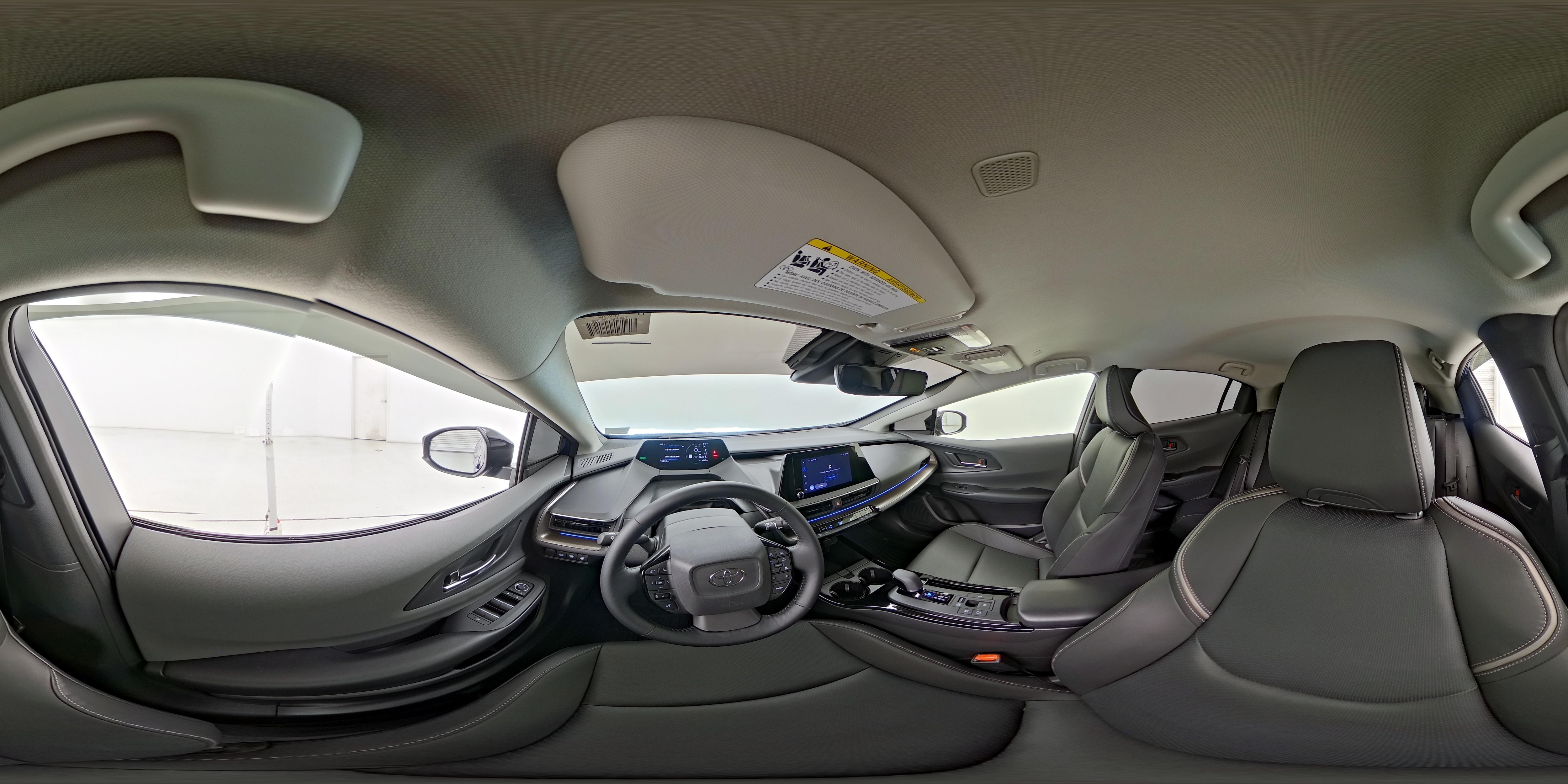 2025 Toyota Prius XLE - Photo 26