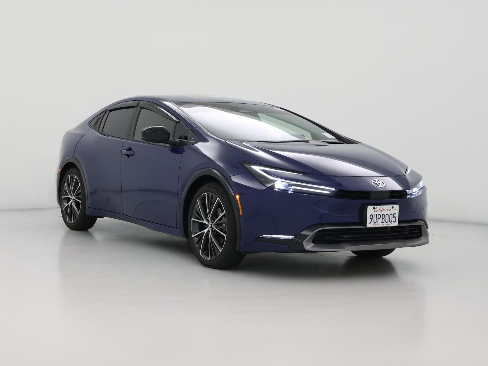 2025 Toyota Prius XLE - Photo 1
