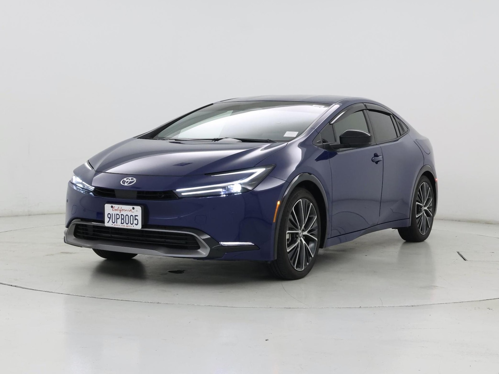 2025 Toyota Prius XLE - Photo 5