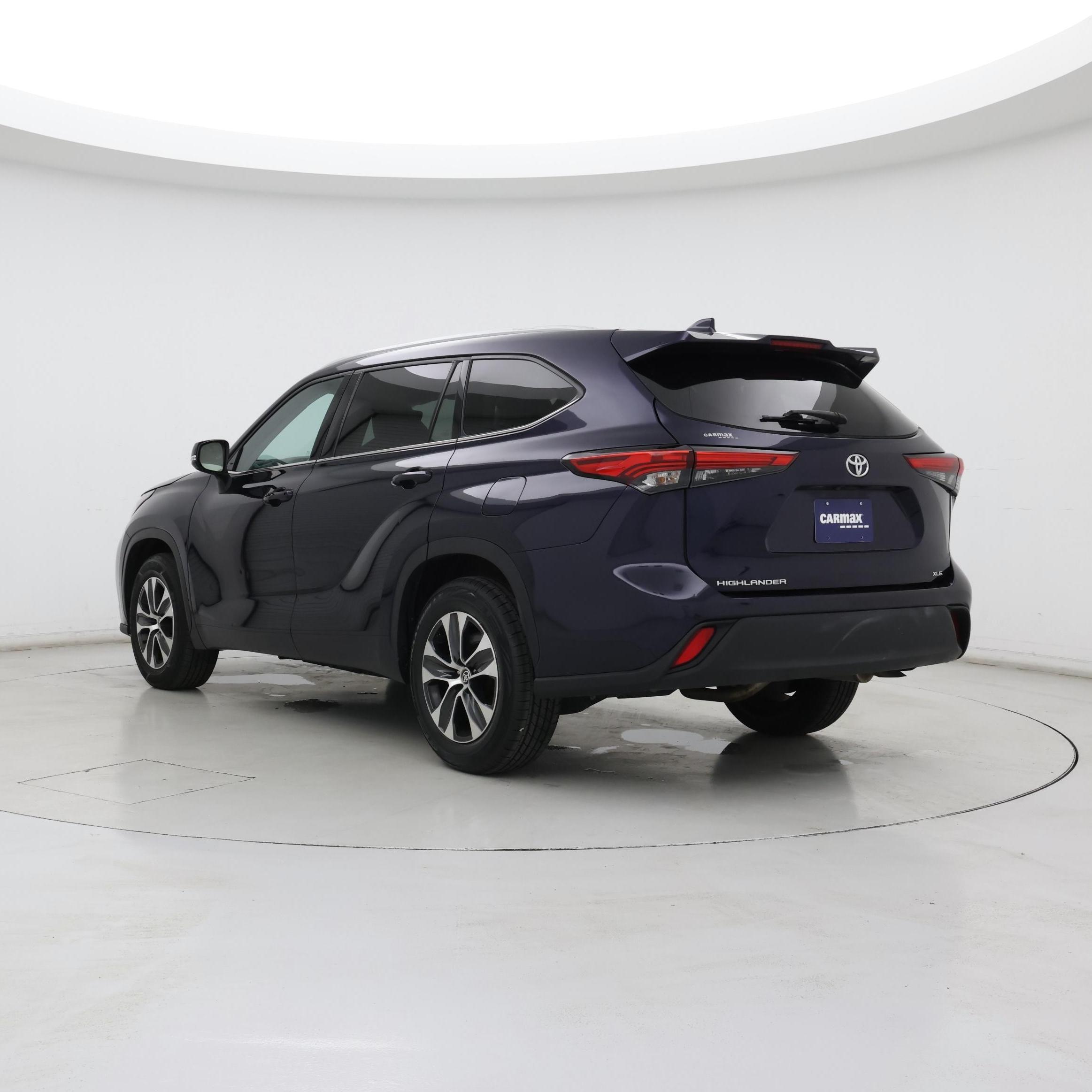 Thumbnail: 2022 Toyota Highlander - 2