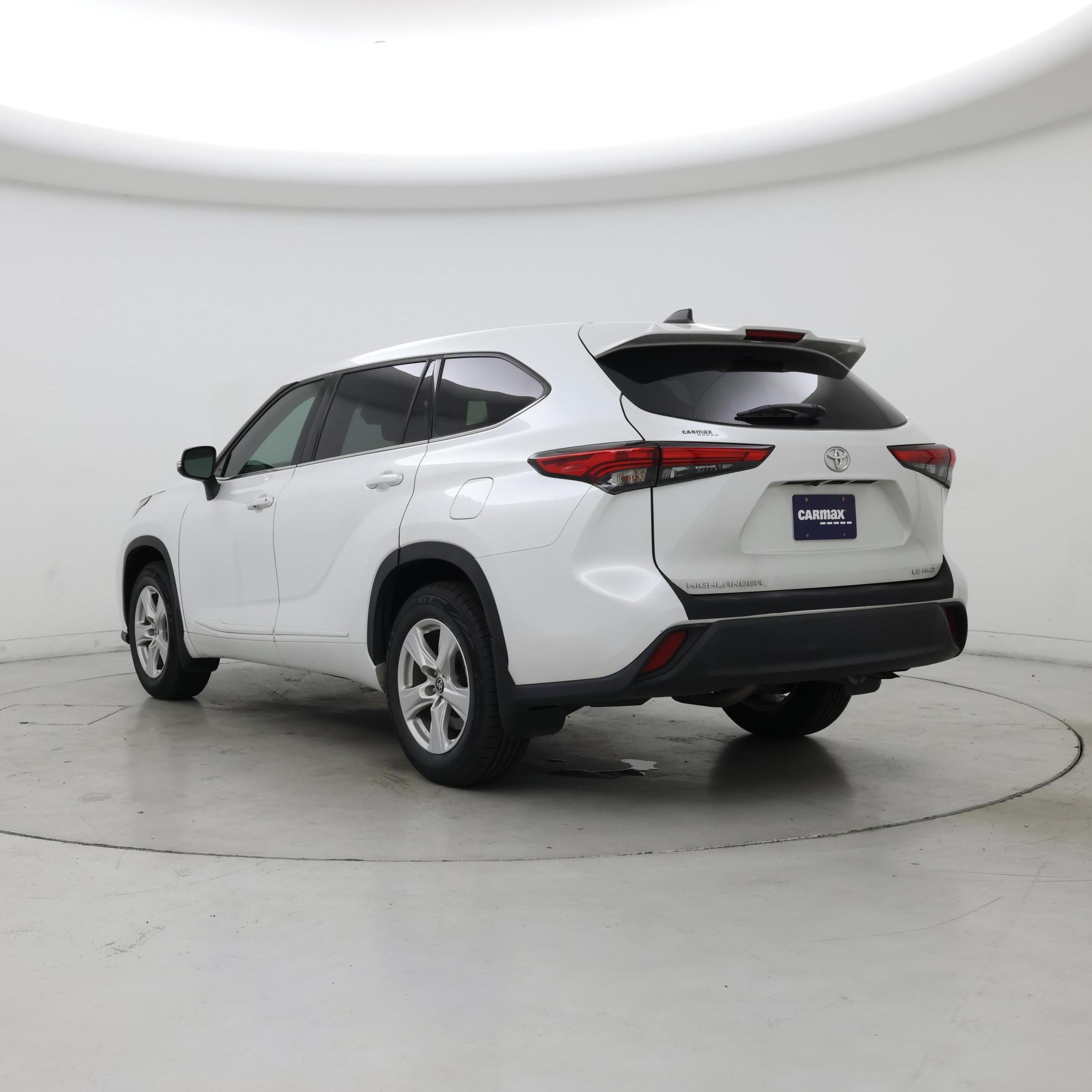Thumbnail: 2022 Toyota Highlander - 2