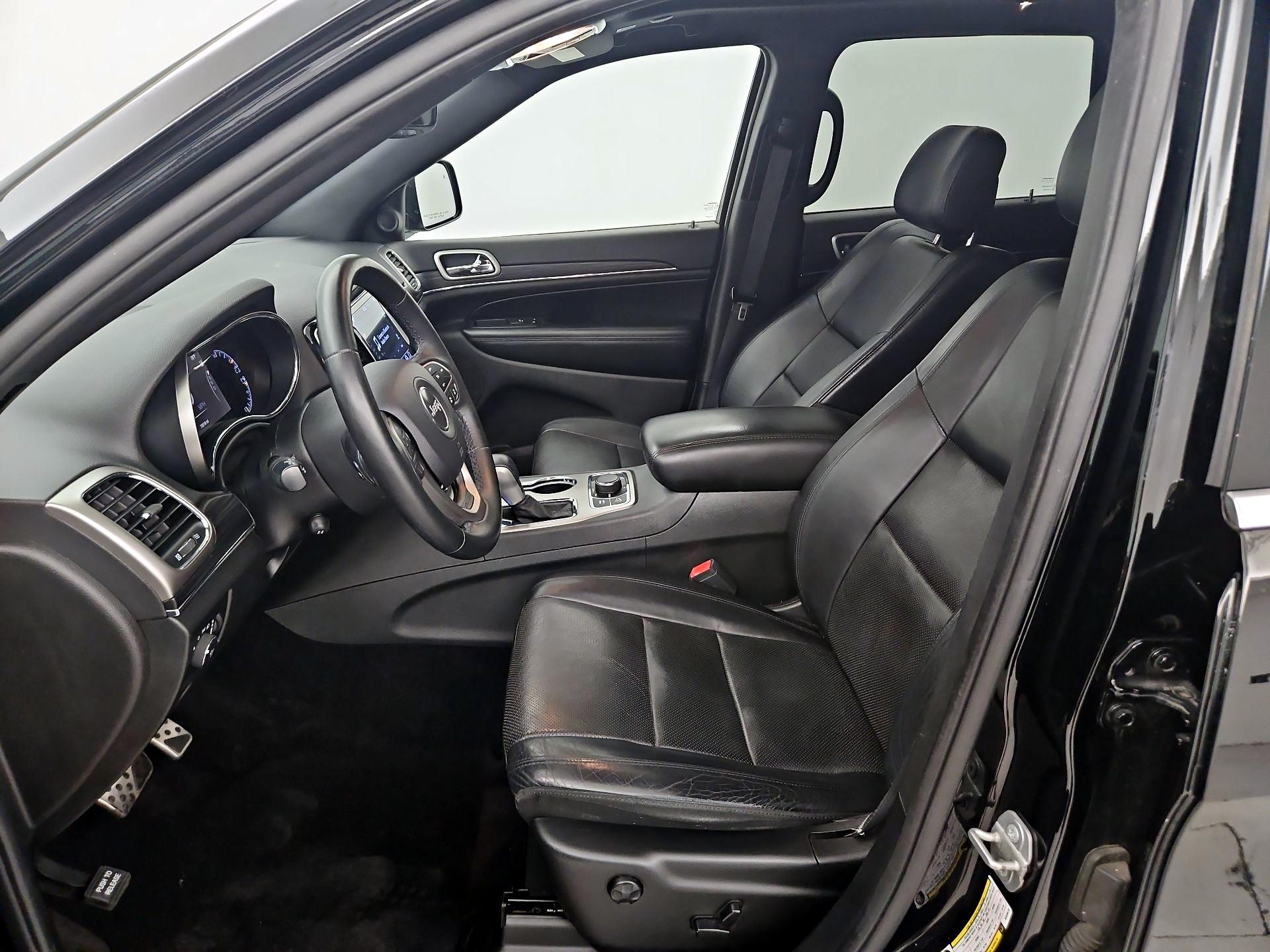Thumbnail: 2019 Jeep Grand Cherokee - 11