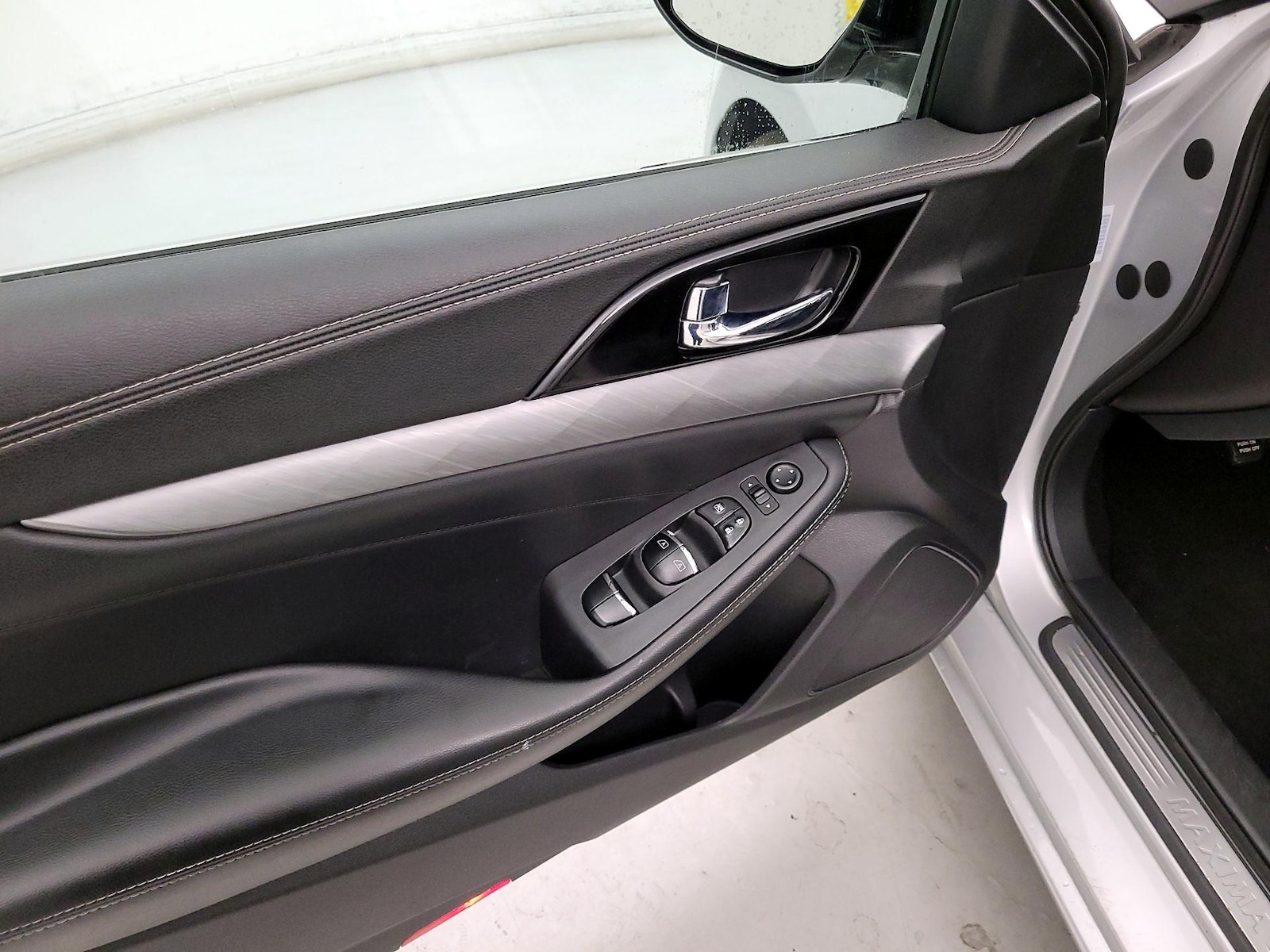 2017 Nissan Maxima SV - Photo 13