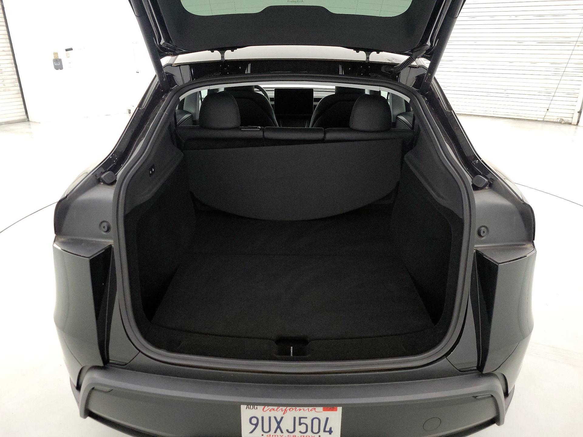 Thumbnail: 2026 Tesla Model Y - 19