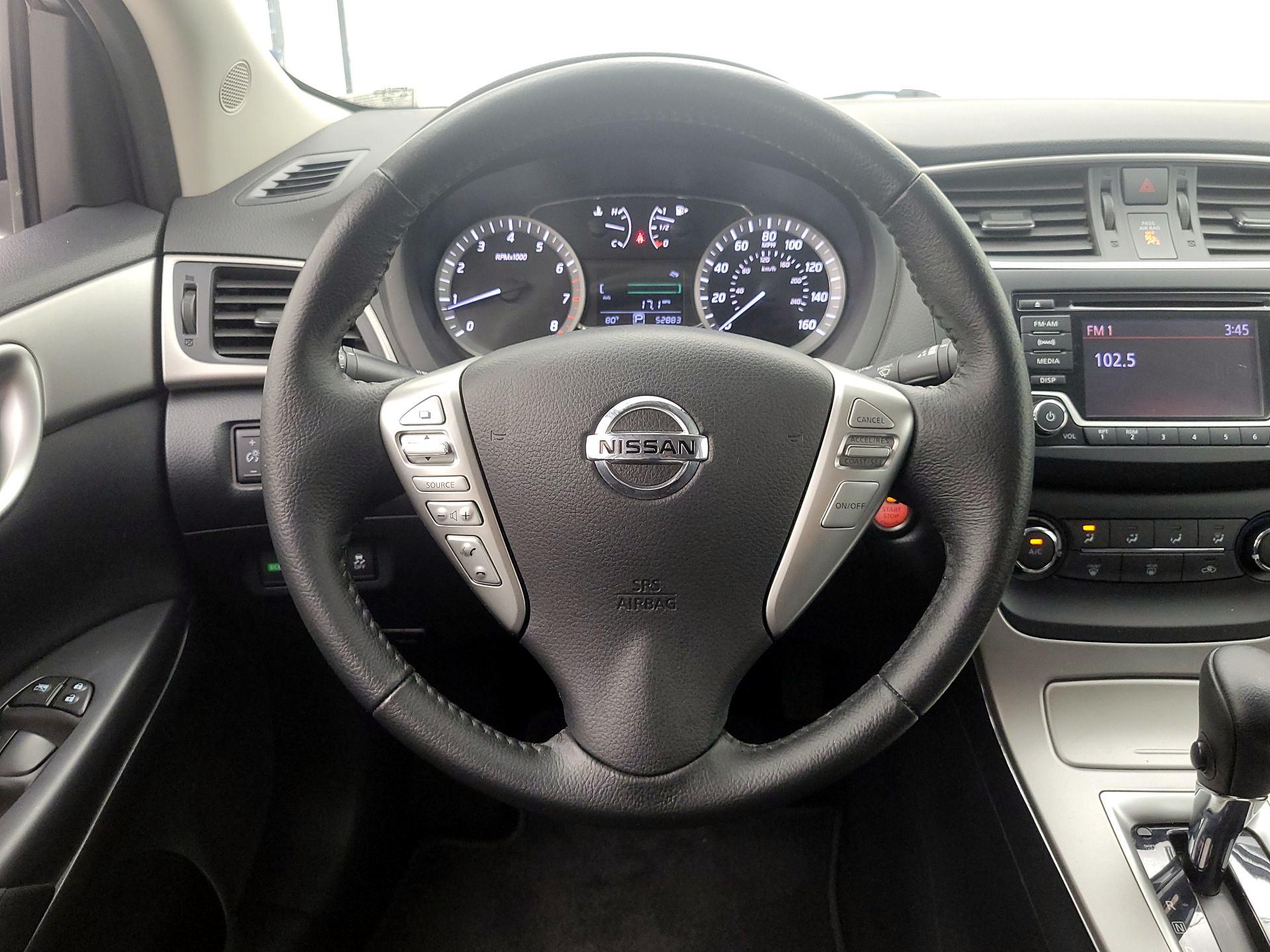 Thumbnail: 2015 Nissan Sentra - 10