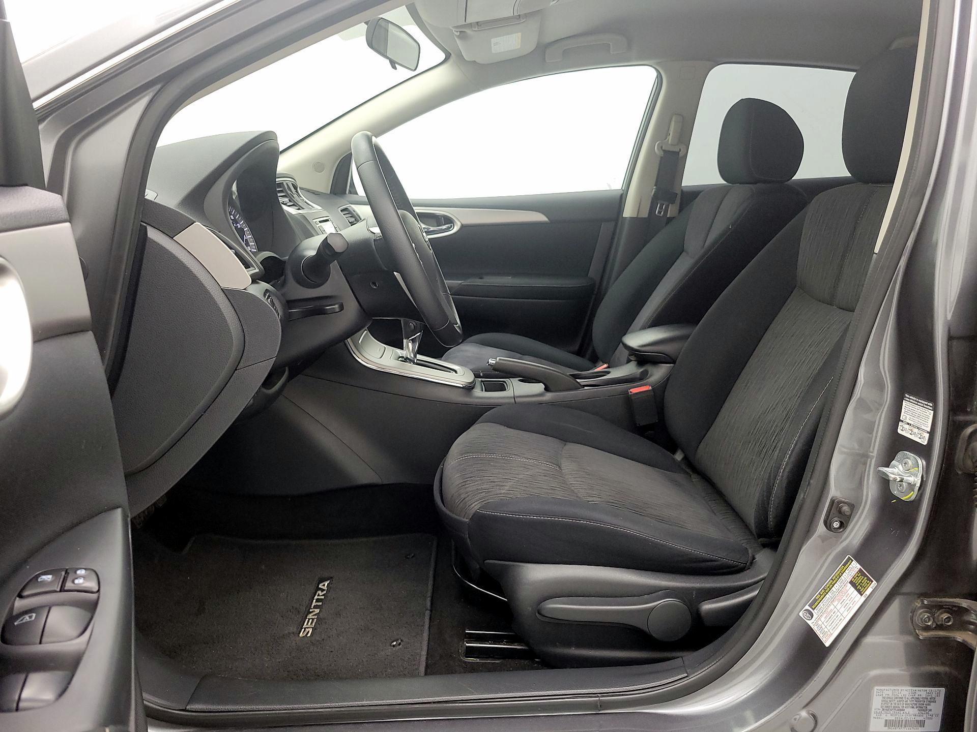 Thumbnail: 2015 Nissan Sentra - 11