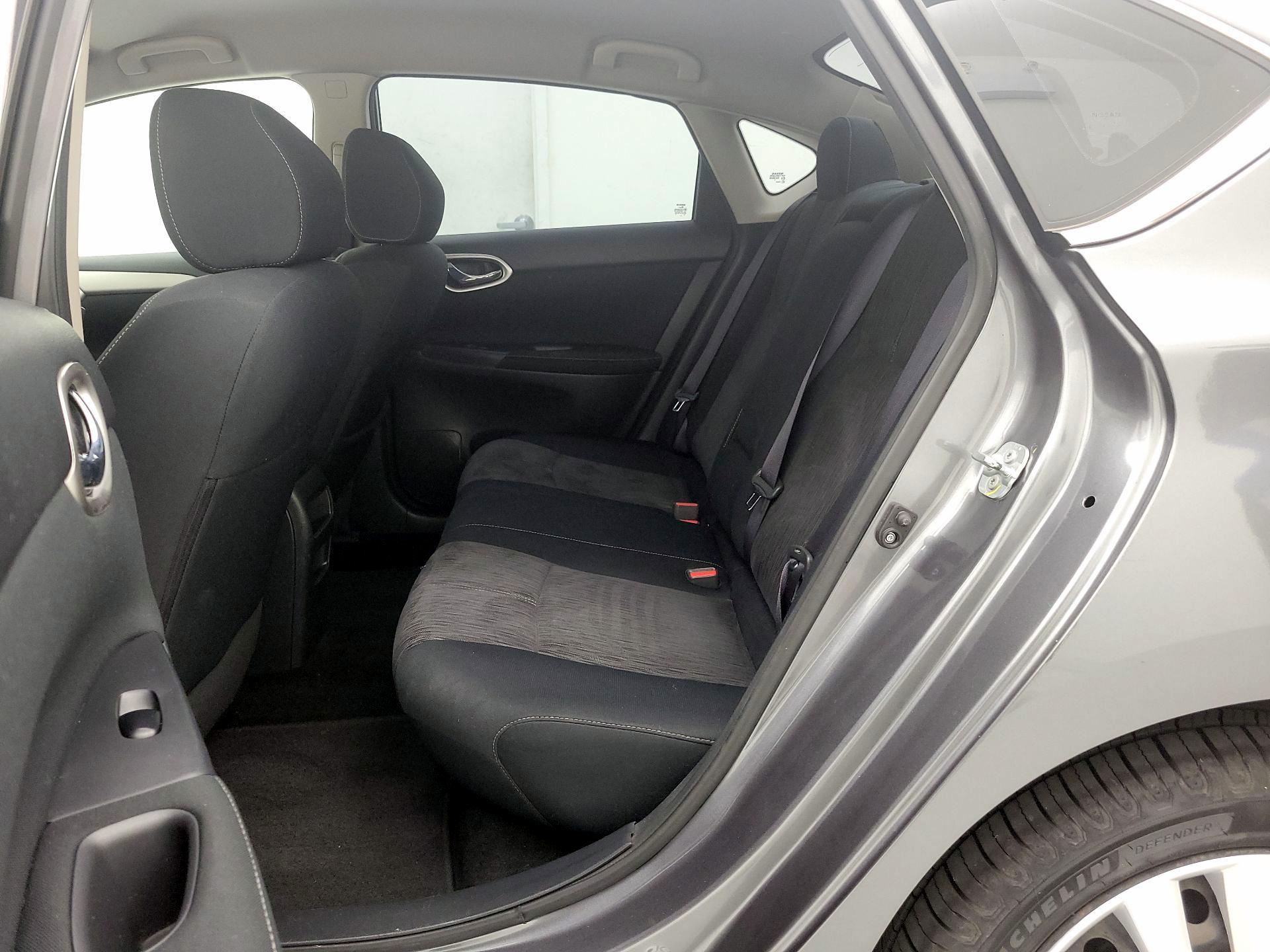 Thumbnail: 2015 Nissan Sentra - 18