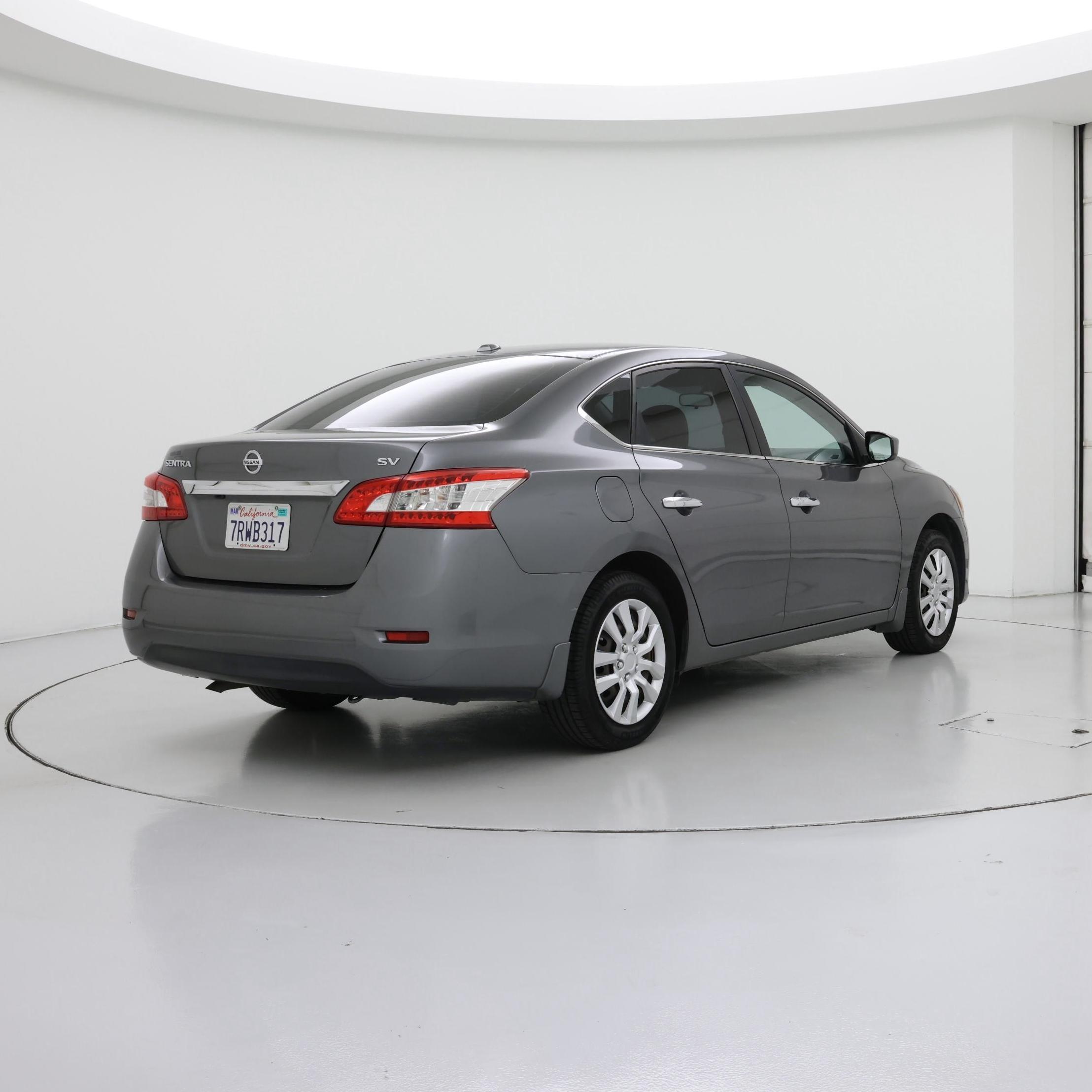 Thumbnail: 2015 Nissan Sentra - 8