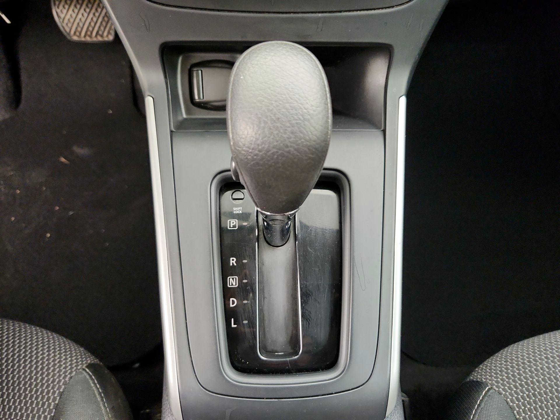 Thumbnail: 2019 Nissan Sentra - 17