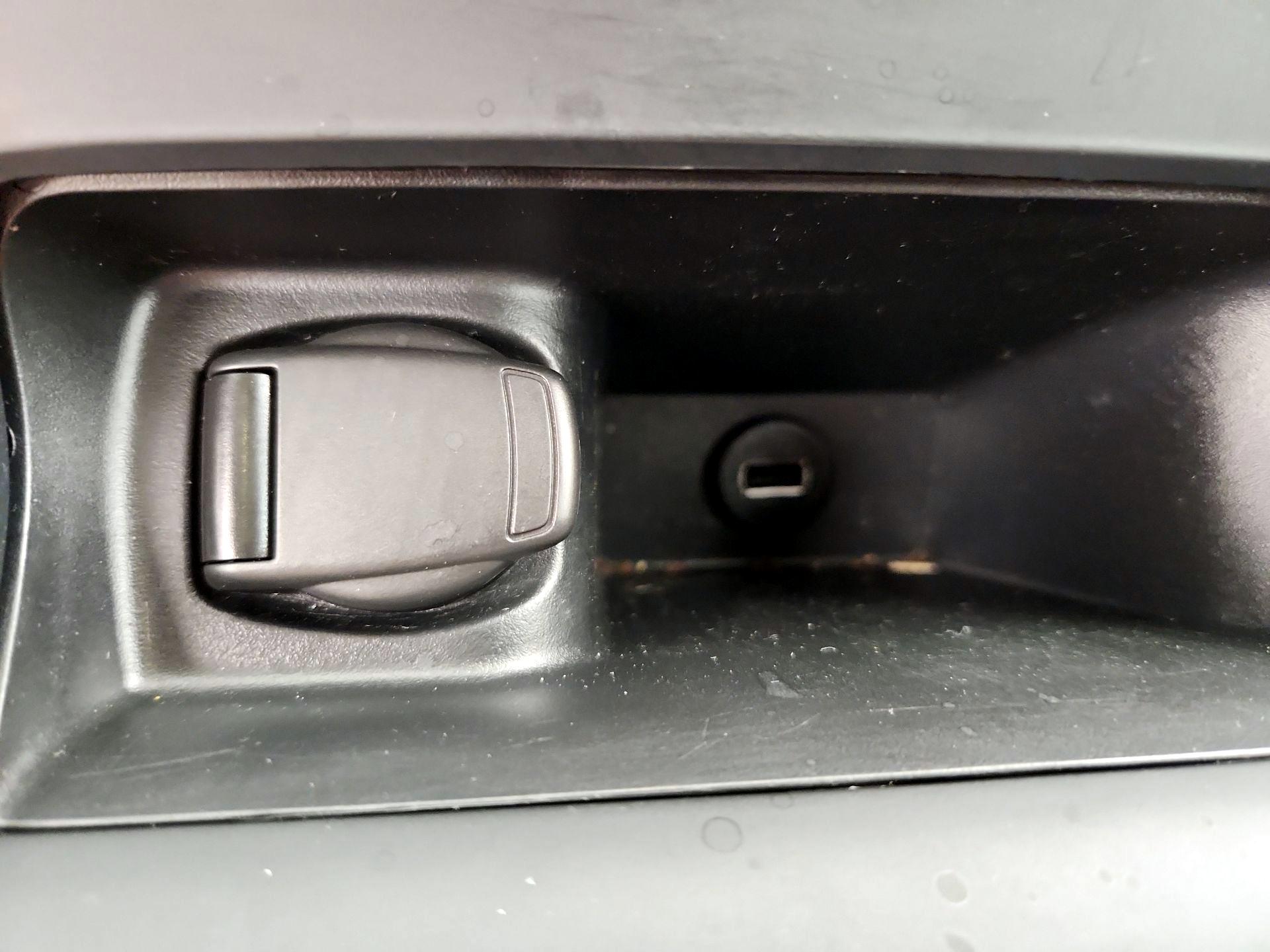 Thumbnail: 2019 Nissan Sentra - 18