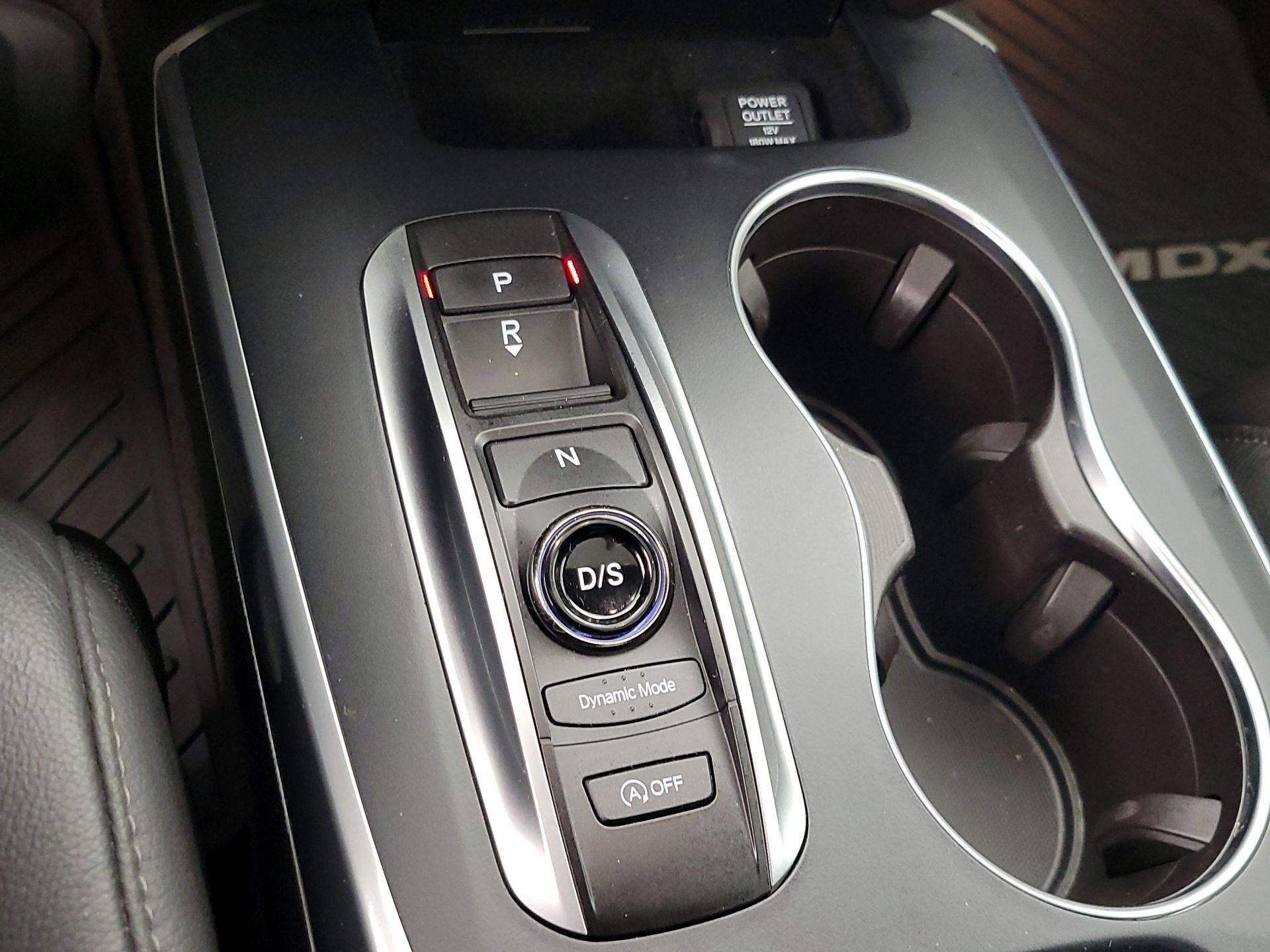 Thumbnail: 2019 Acura MDX - 17