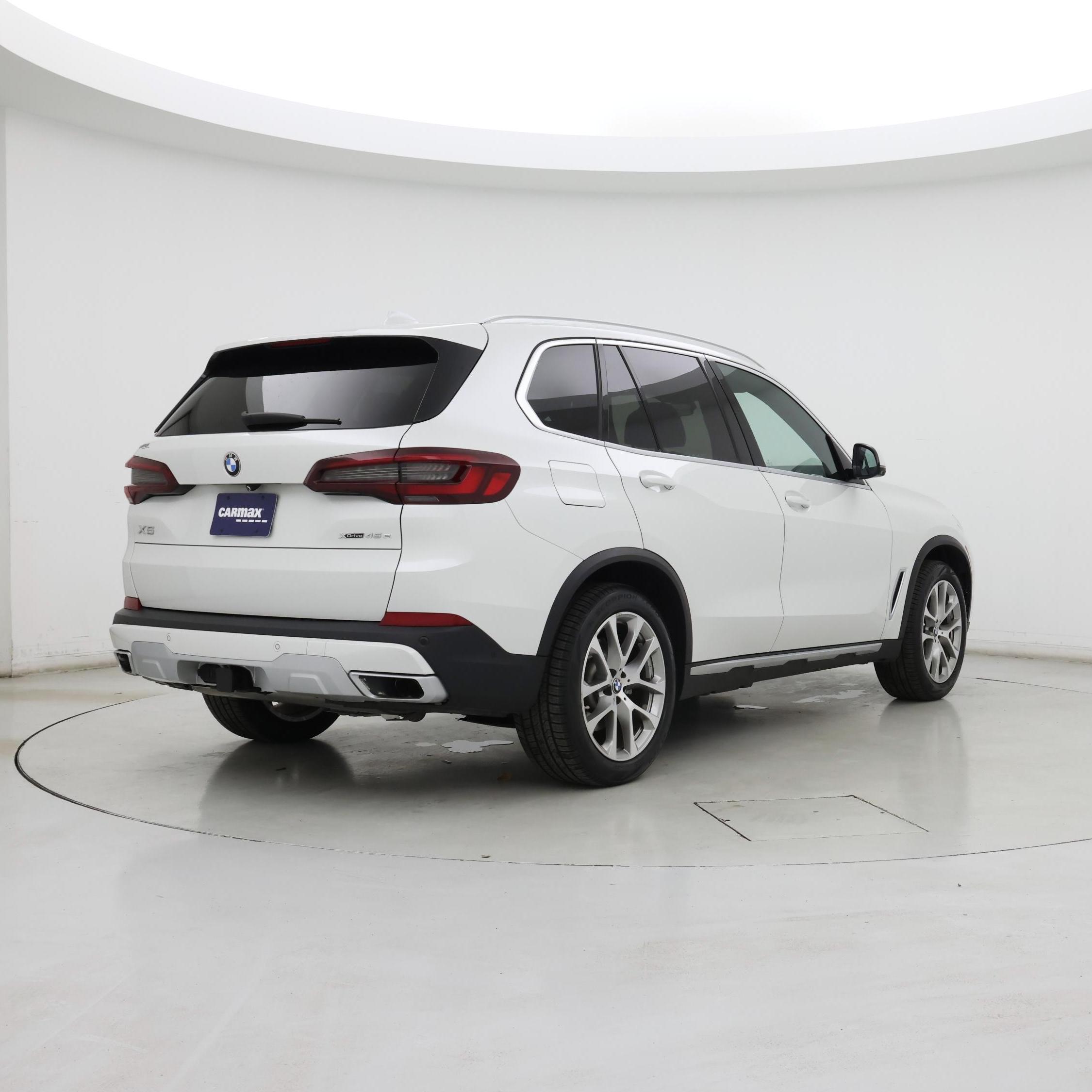 Thumbnail: 2021 BMW X5 - 8
