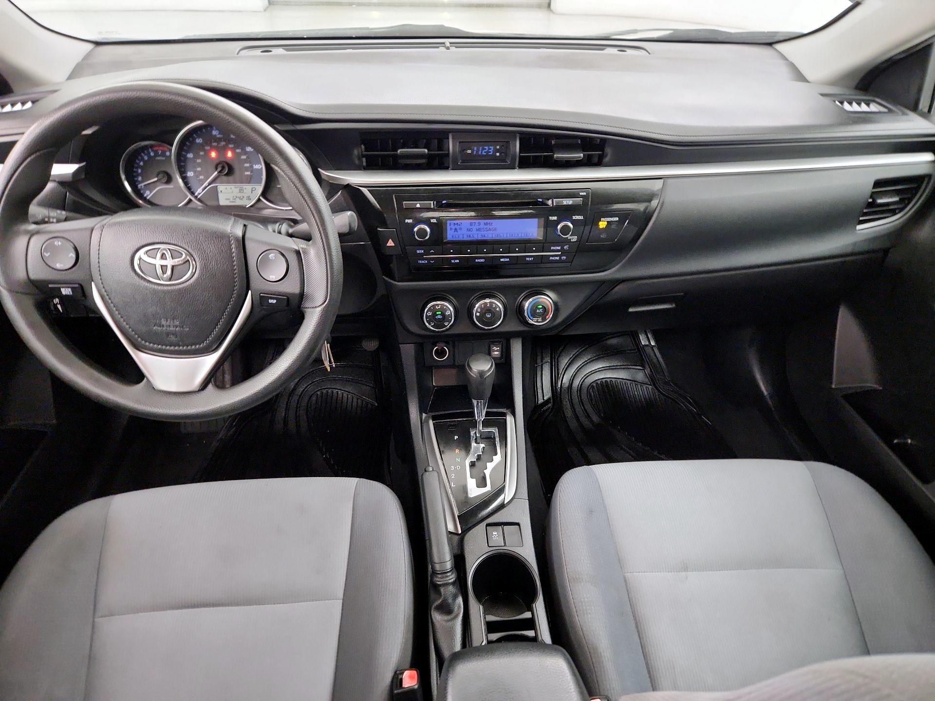 Thumbnail: 2015 Toyota Corolla - 9