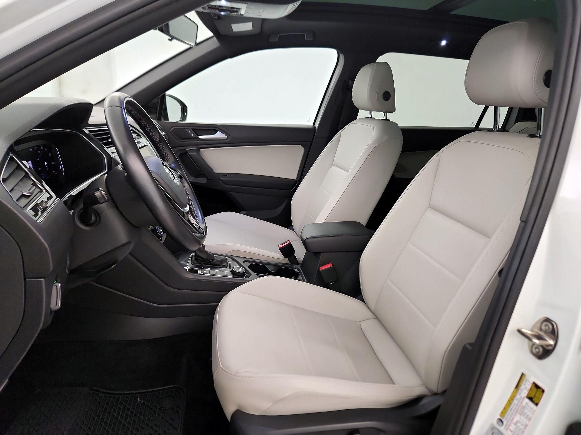 Thumbnail: 2019 Volkswagen Tiguan - 11