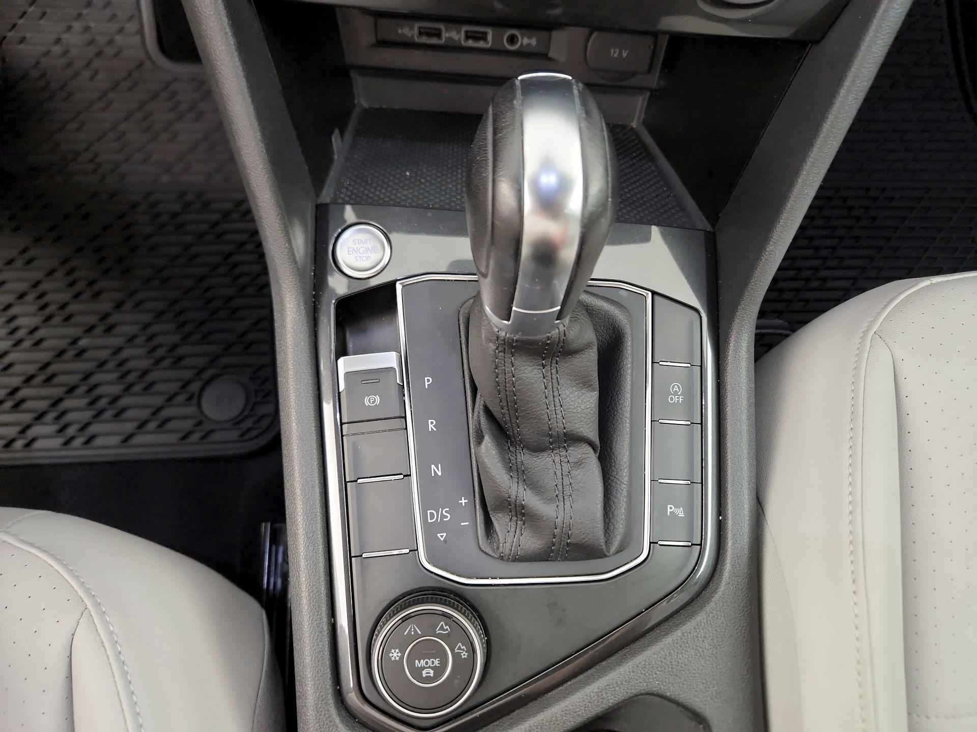 Thumbnail: 2019 Volkswagen Tiguan - 17