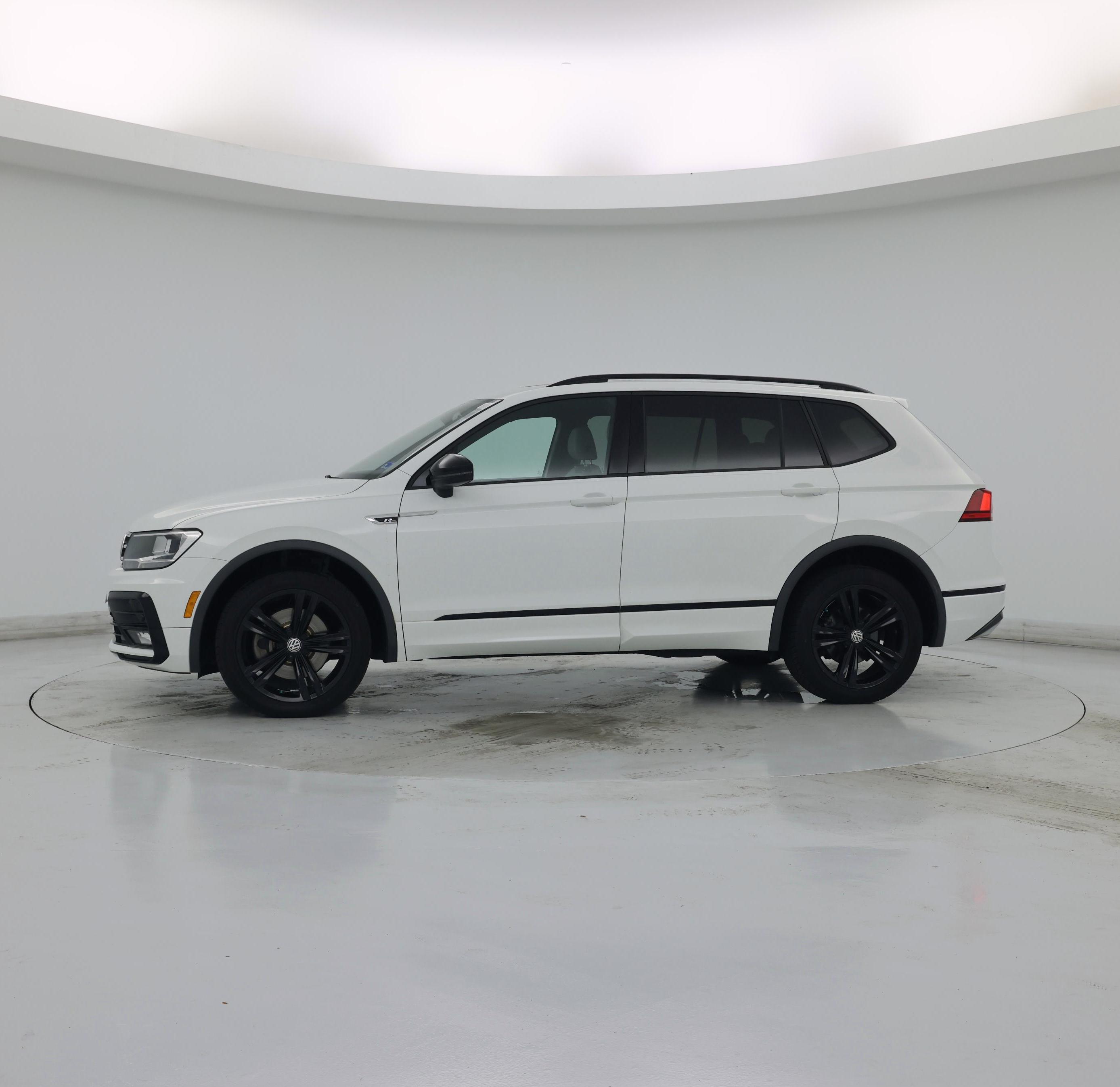 Thumbnail: 2019 Volkswagen Tiguan - 3