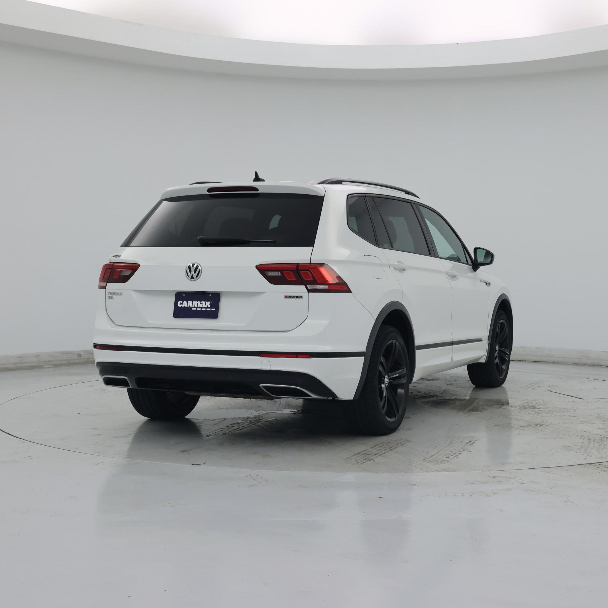 Thumbnail: 2019 Volkswagen Tiguan - 8