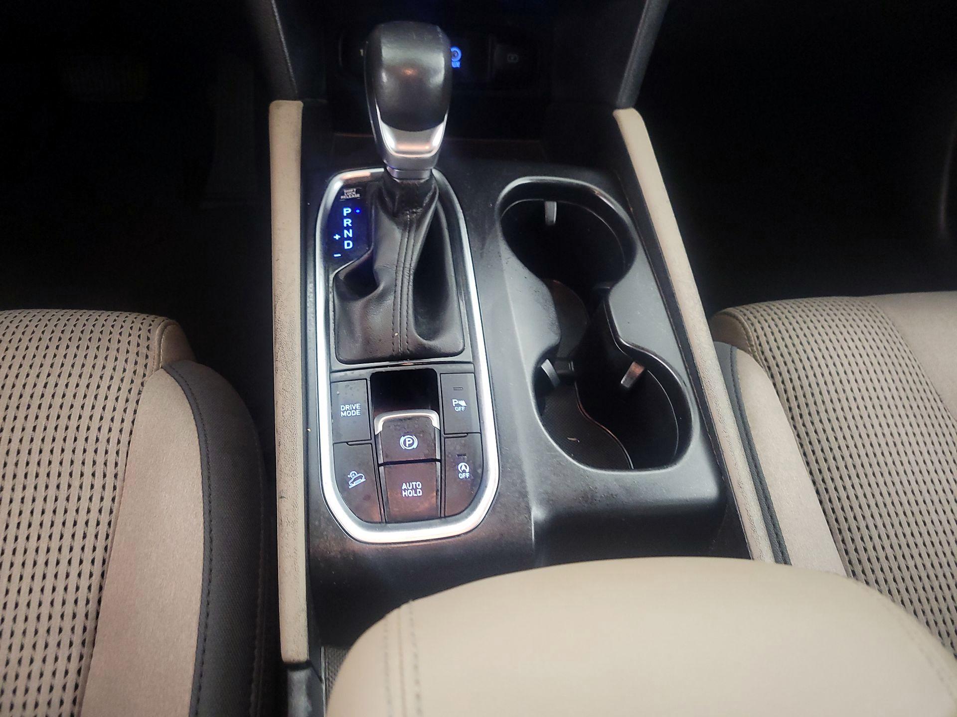 Thumbnail: 2019 Hyundai Santa Fe - 17