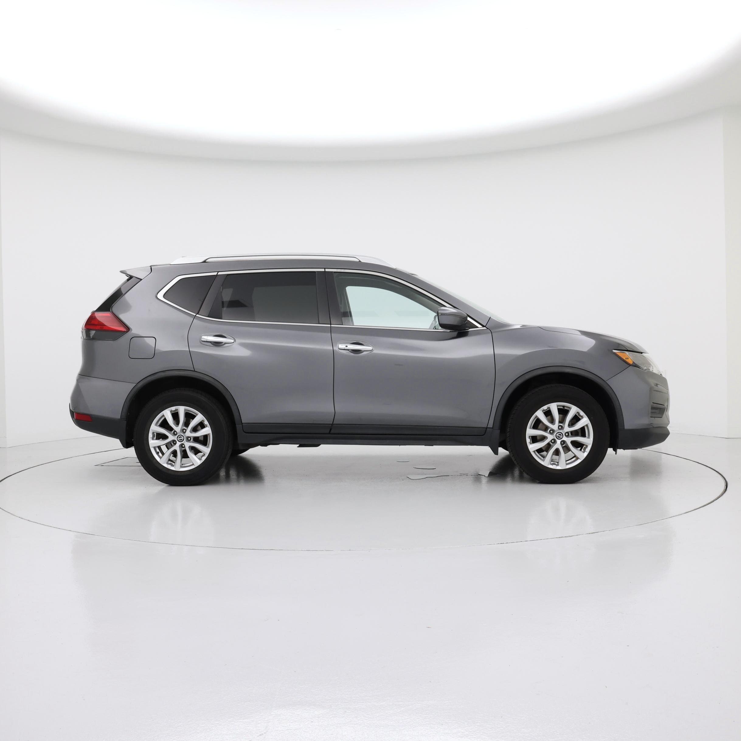 Thumbnail: 2017 Nissan Rogue - 7