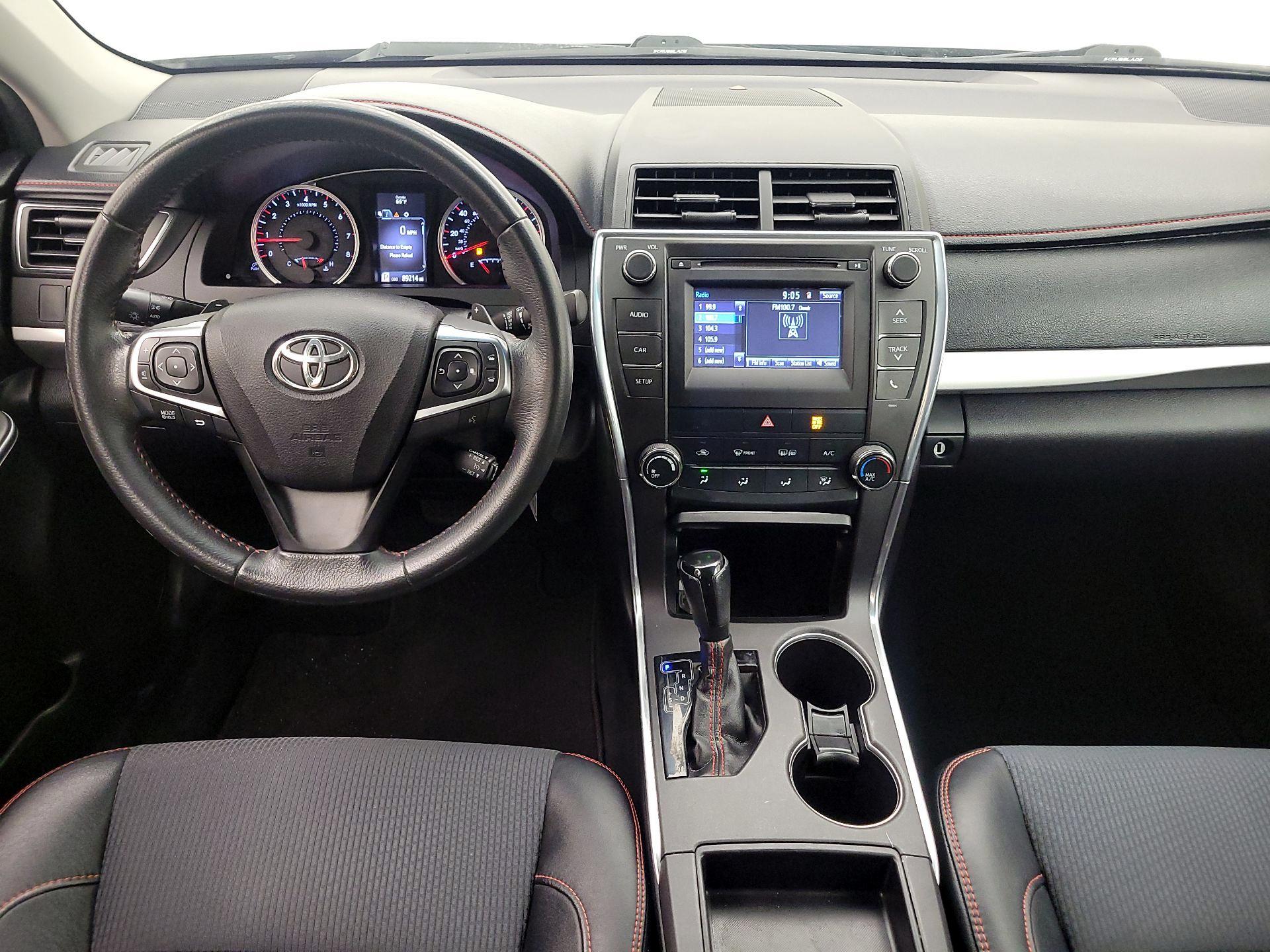 Thumbnail: 2017 Toyota Camry - 9