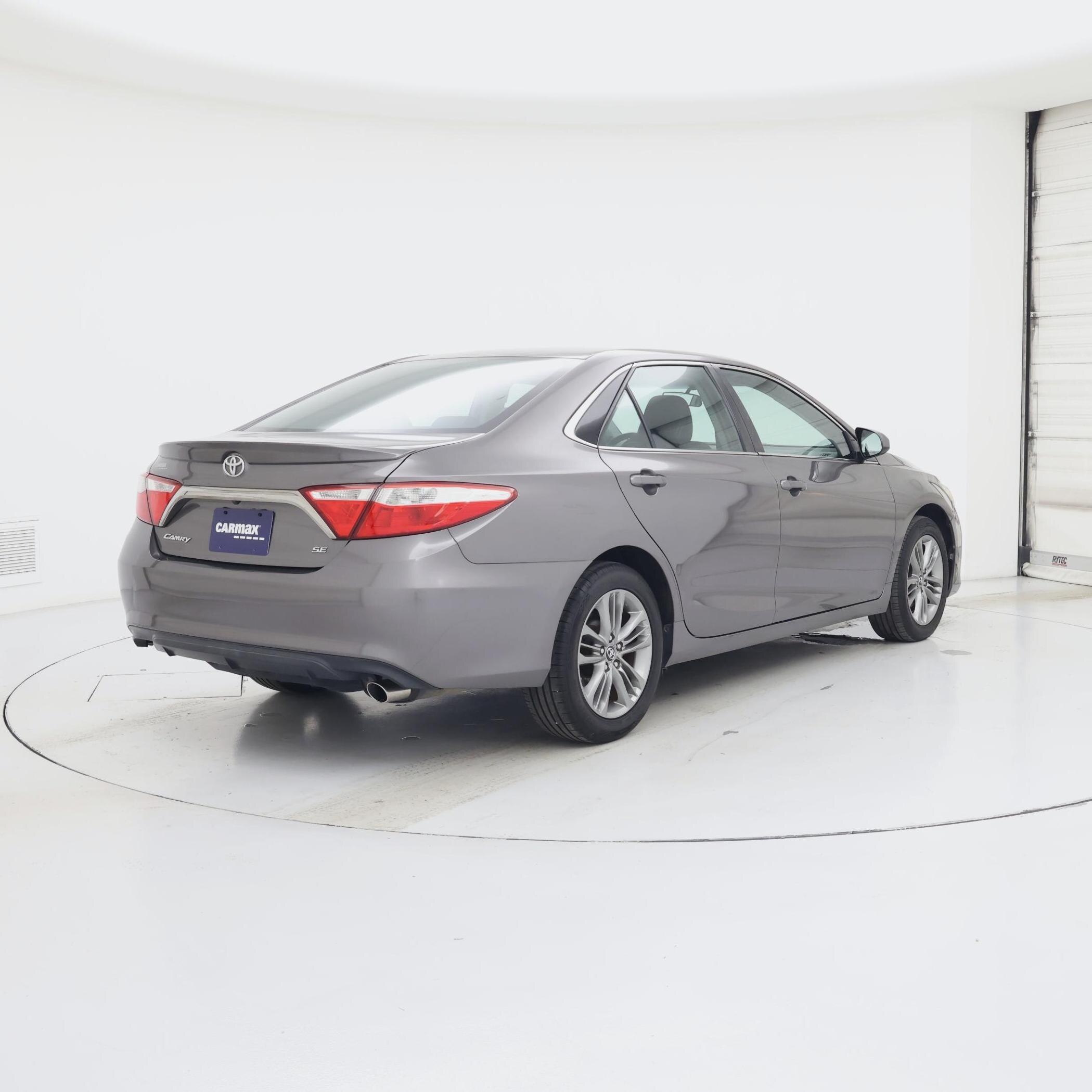 Thumbnail: 2017 Toyota Camry - 8