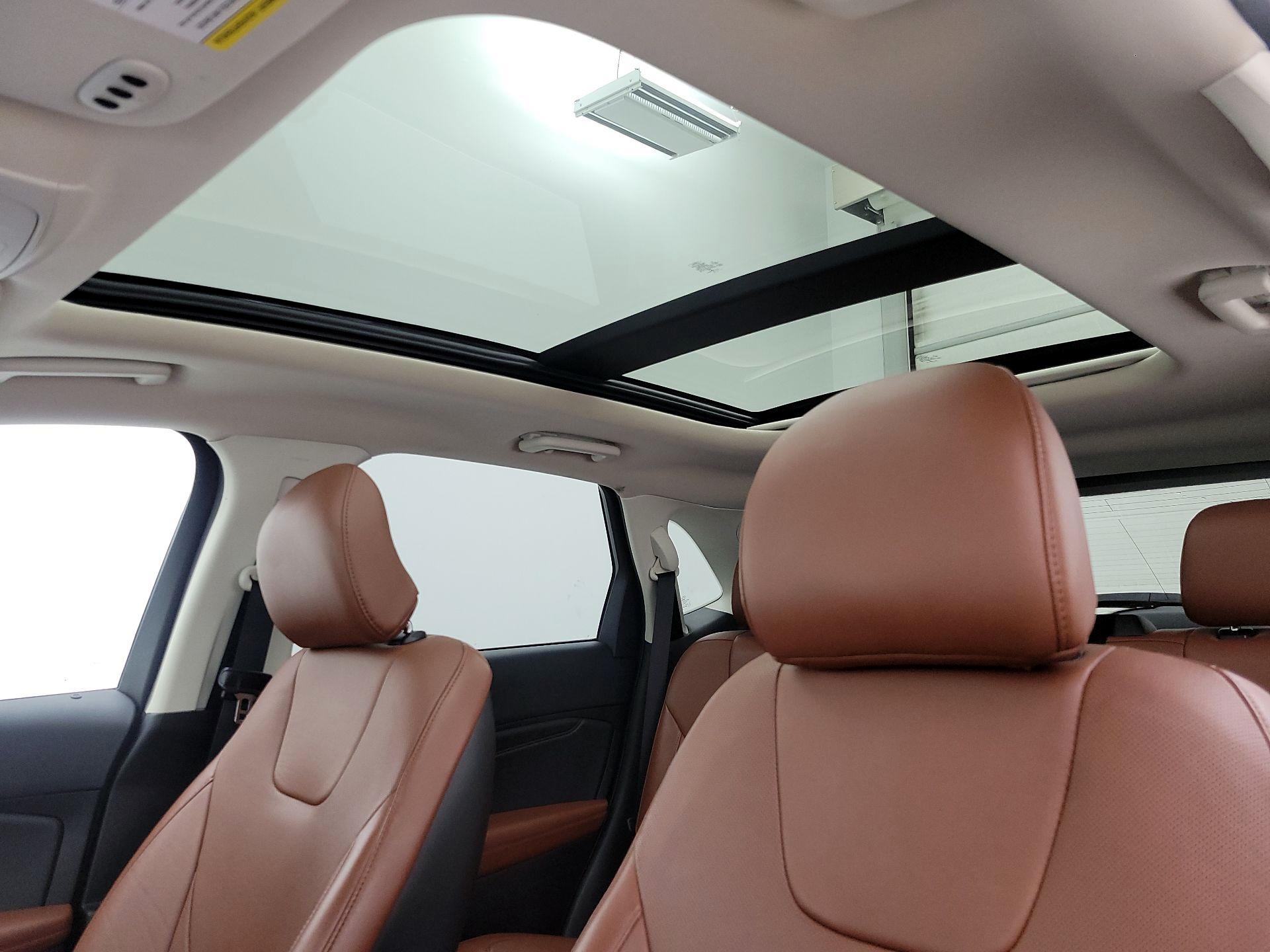 Thumbnail: 2019 Ford Edge - 20